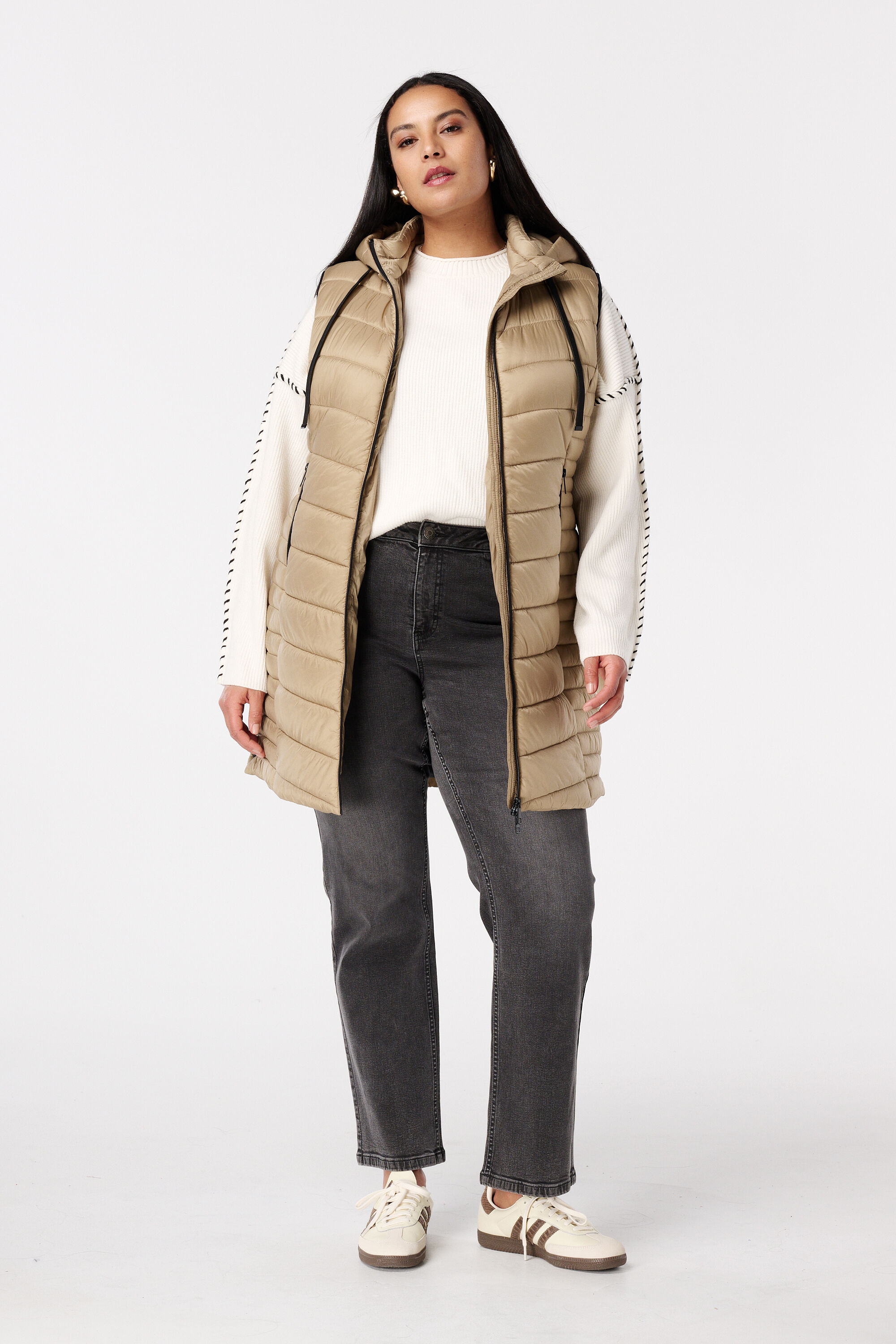 Lange Steppweste mit Kapuze