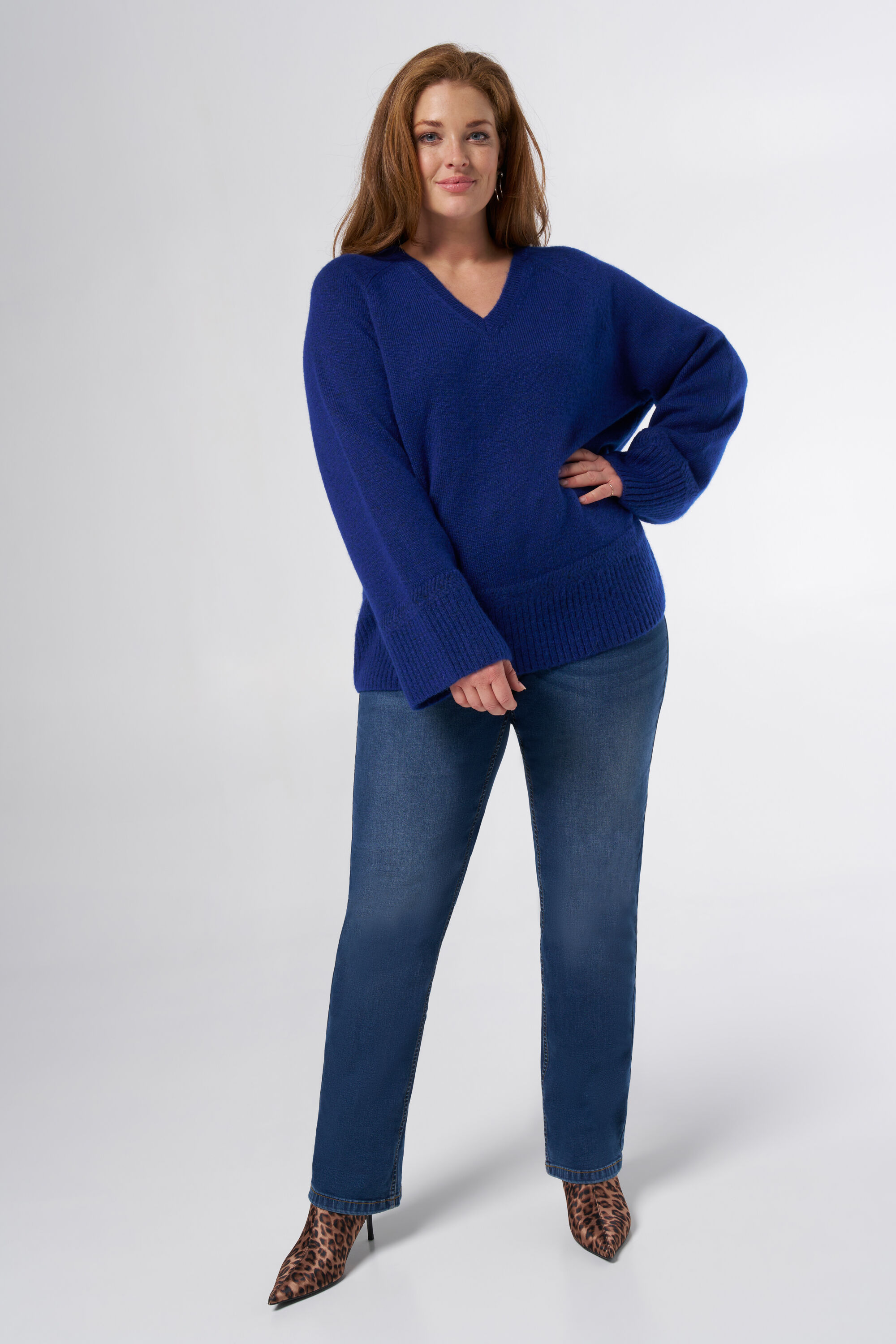 Strickpullover mit V-Ausschnitt image number 5