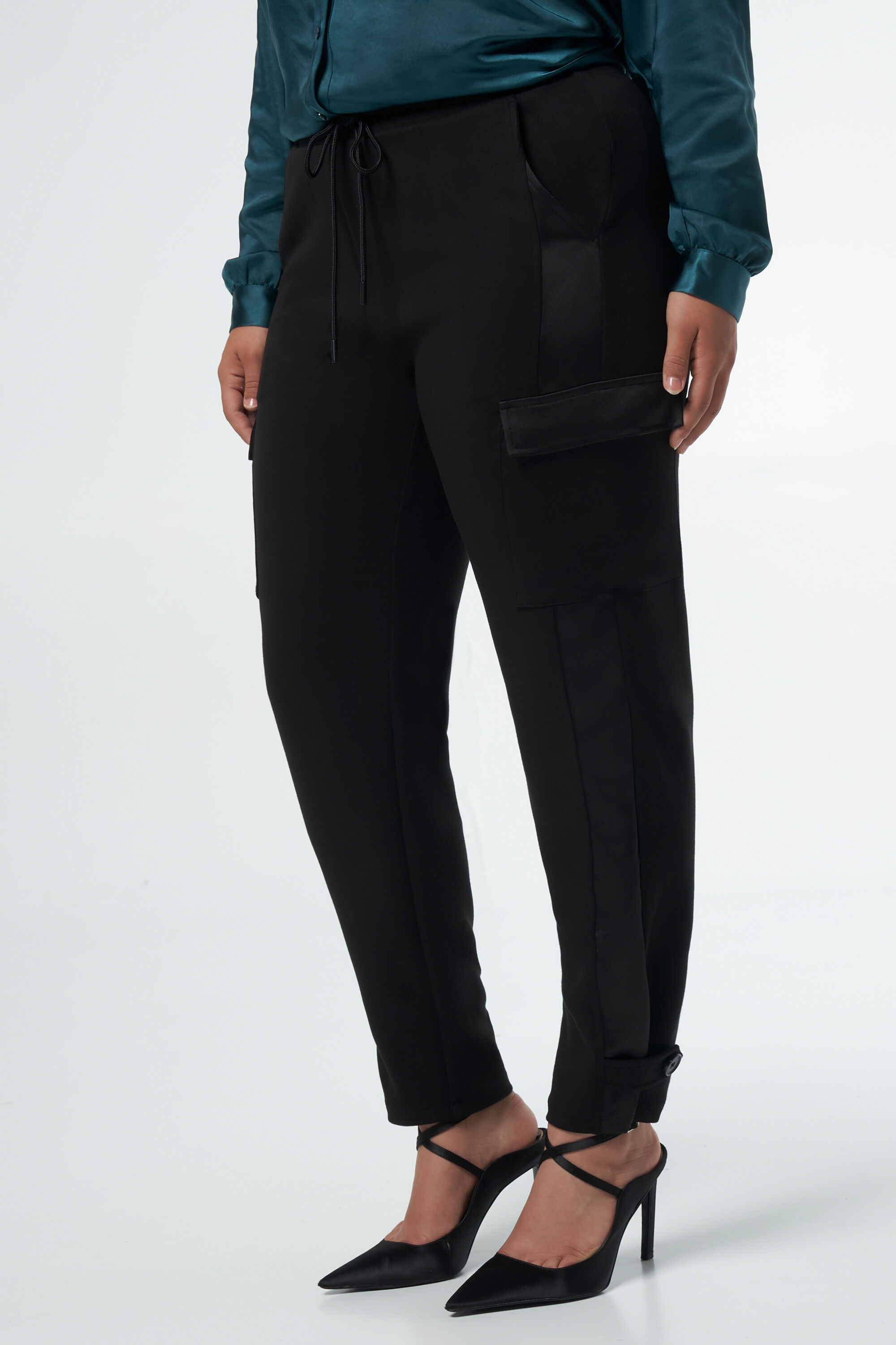 Cargo-Hose mit Verzierungen image number 5