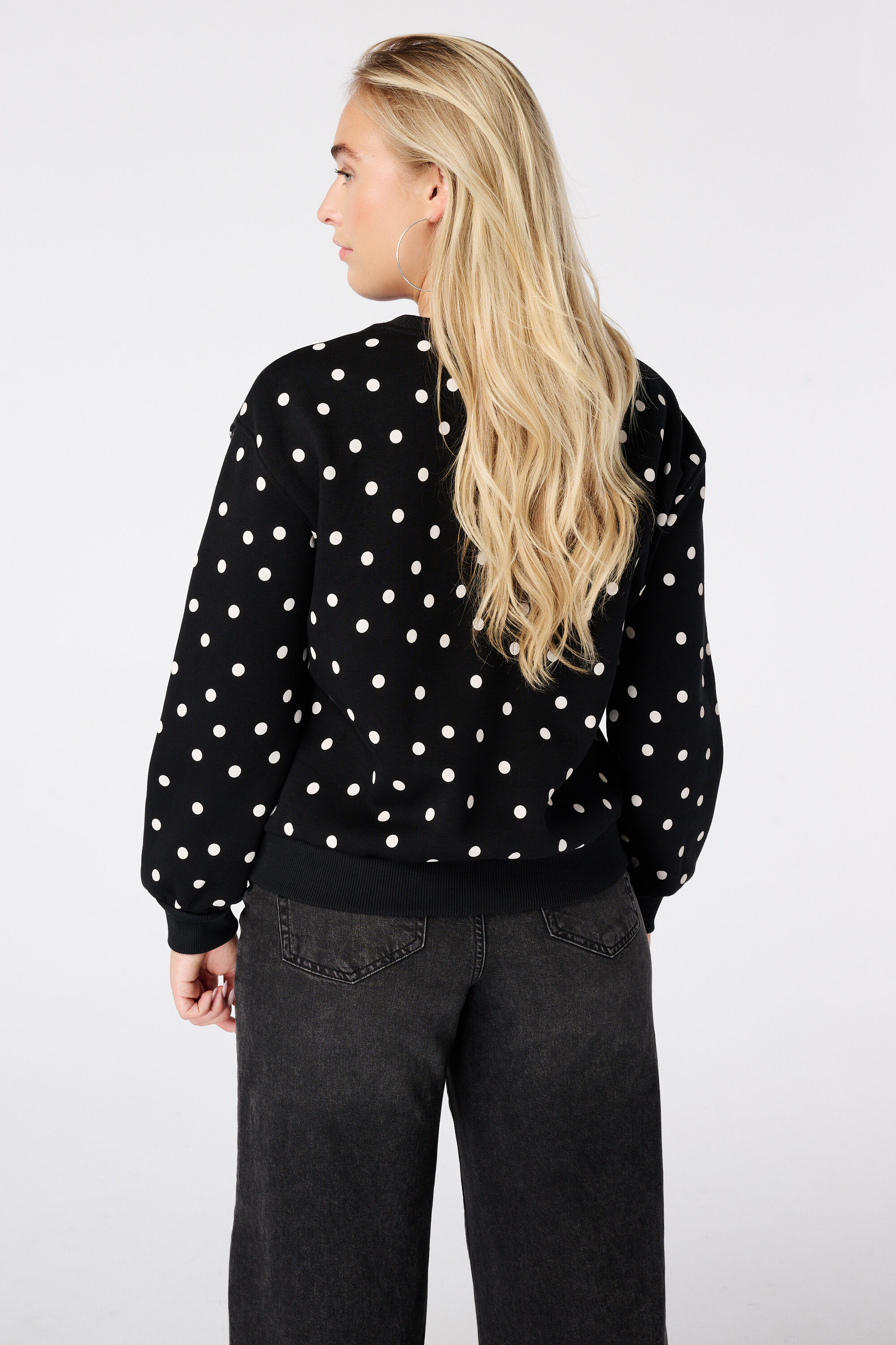 Sweatshirt mit Punkten und Spitze image number 3