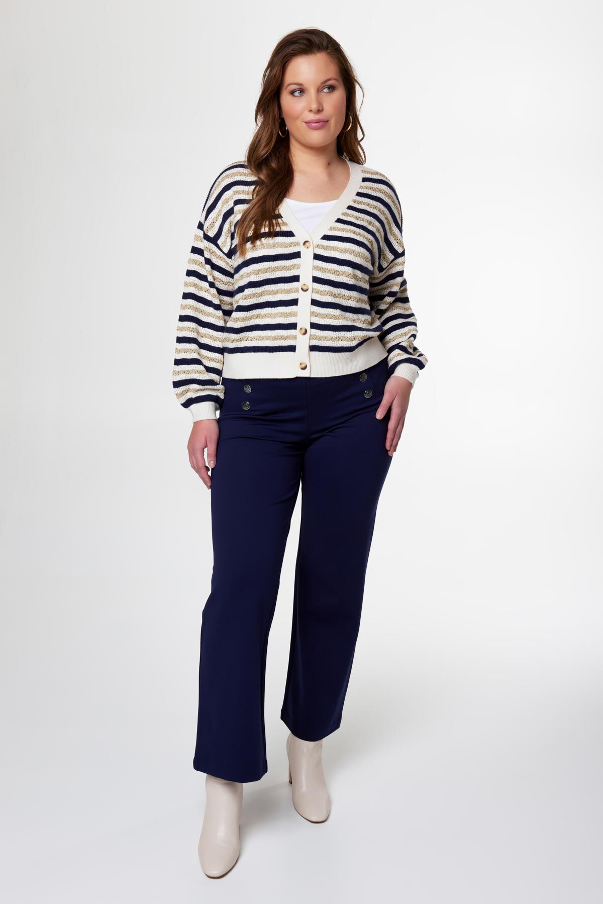 Gestrickter Cardigan mit V-Ausschnitt und Glitzer  image number 5