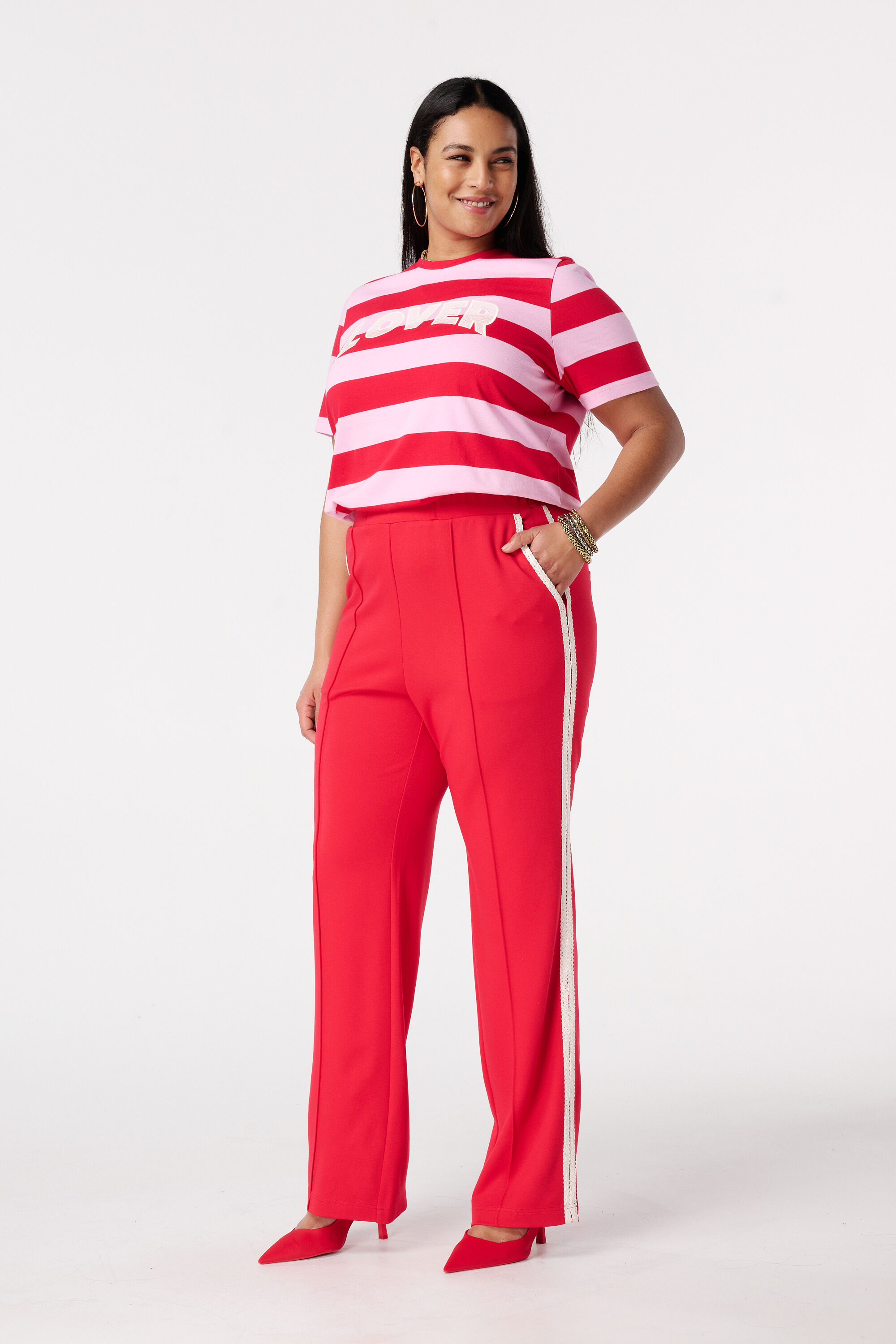 Gestreiftes T-Shirt mit Spitzentext image number 5