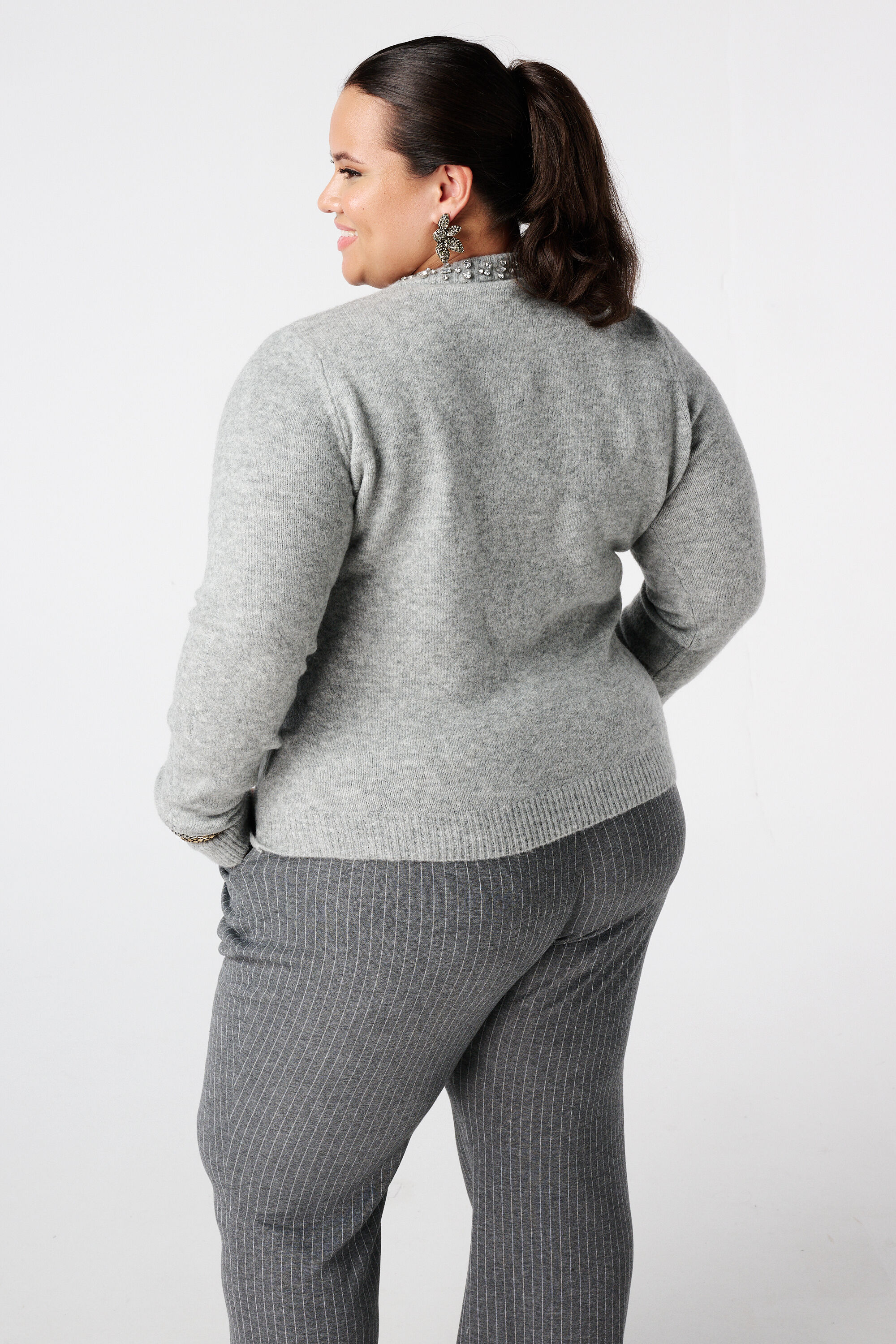 Feinstrick-Cardigan mit Rautendetails image number 3