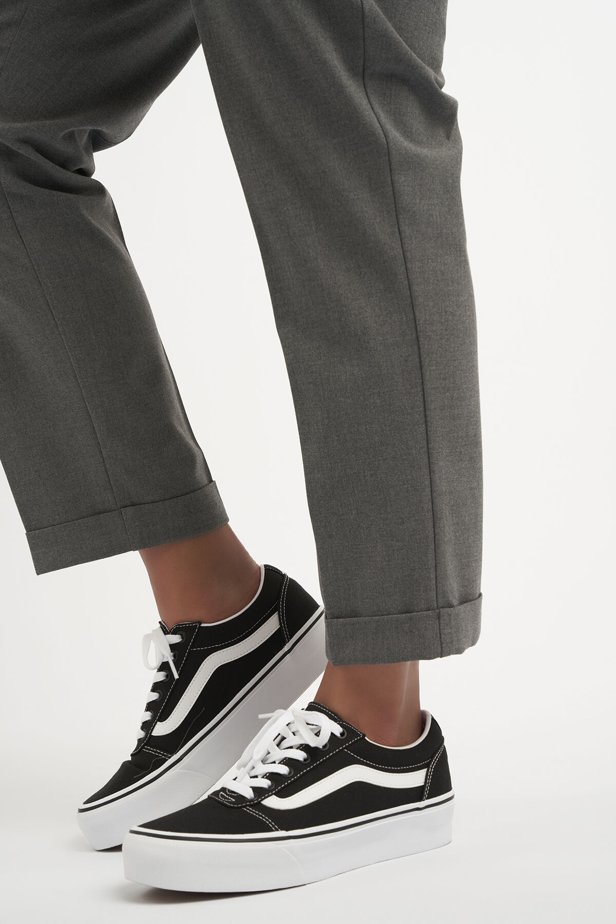 Hose im Cropped-Style image number 5