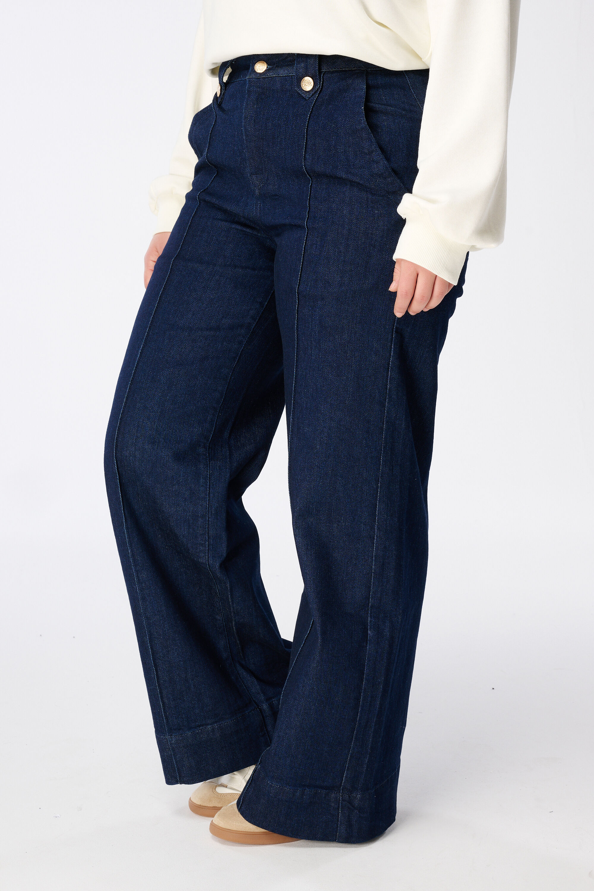 Jeans mit weitem Bein  image number 4