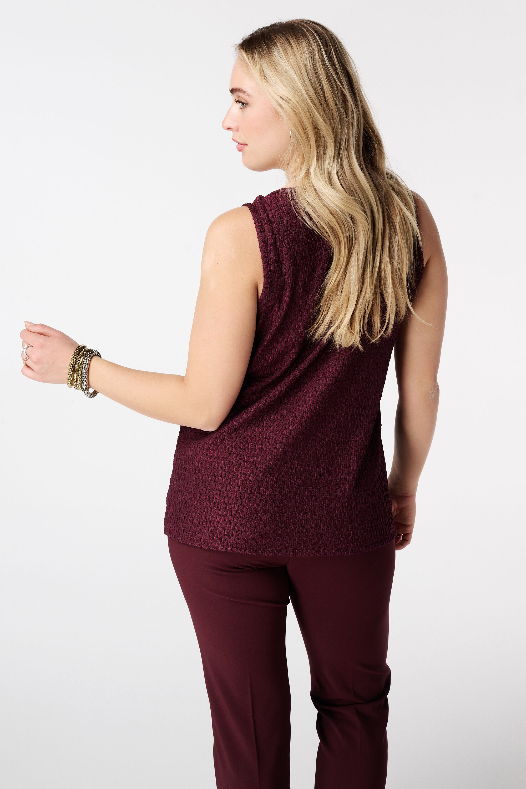 Sleeveless top with texture image number 3