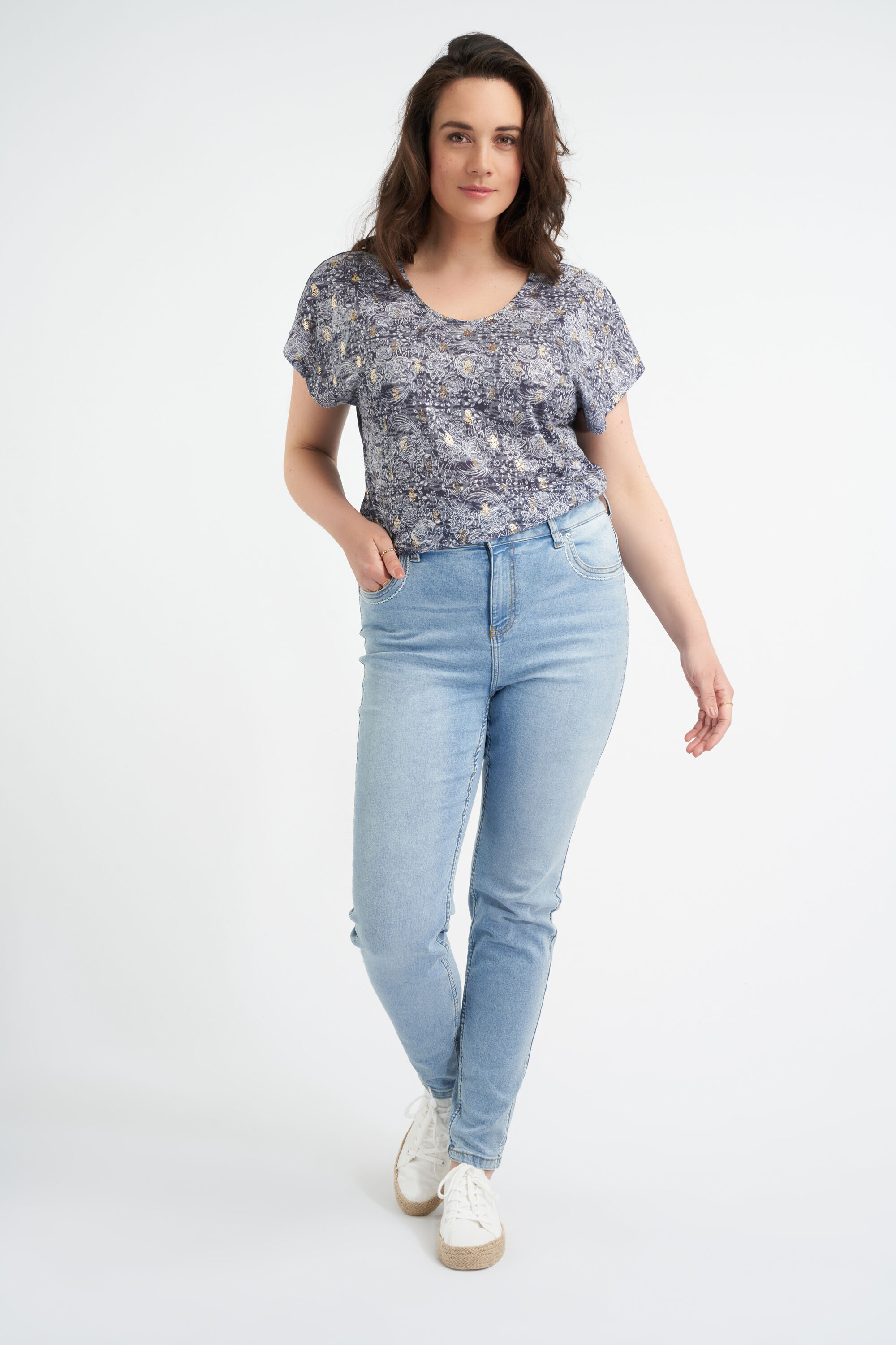 Jeans mit Seitendetail image number 4