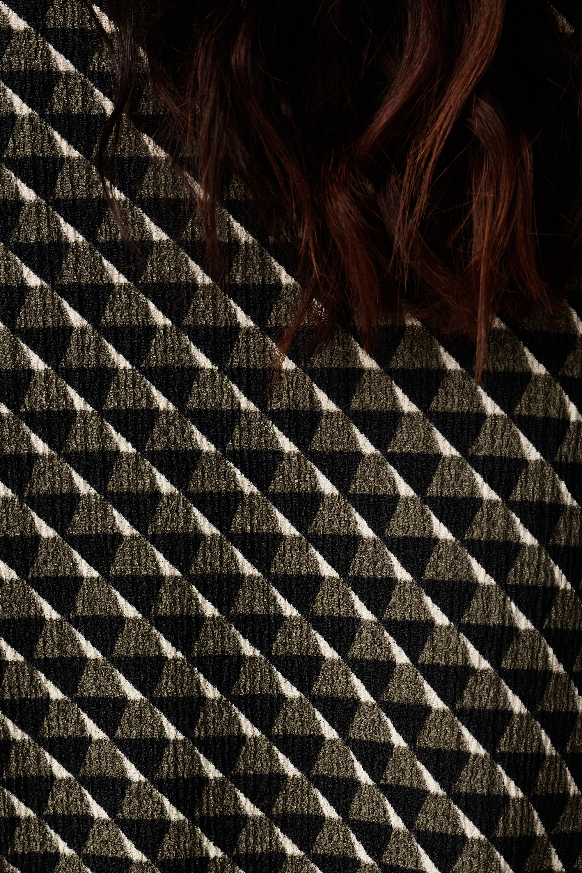 Top mit elegantem Print image number 6