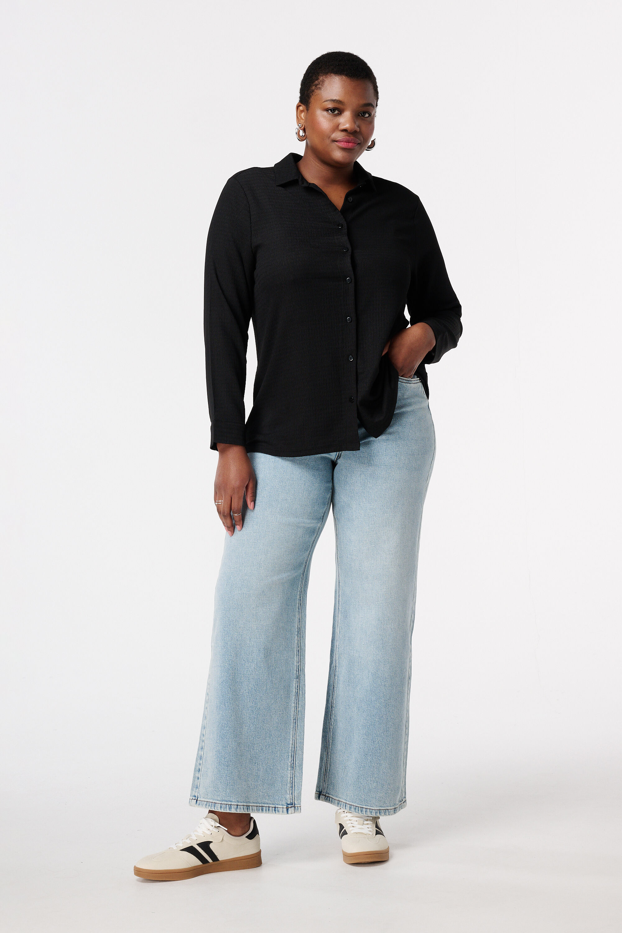 Top mit Hemdoptik und Struktur image number 5