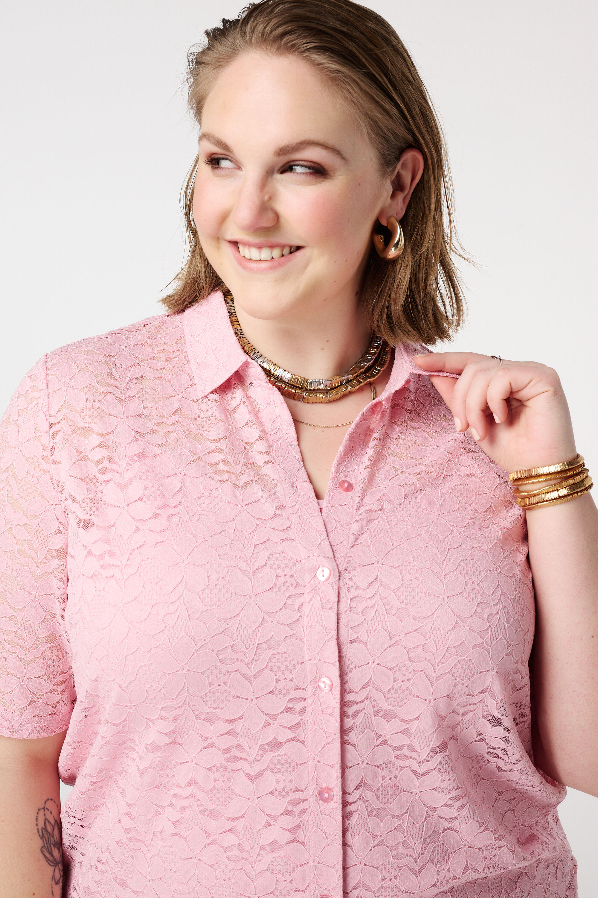 Spitzenoberteil mit kurzen &Auml;rmeln image number 4