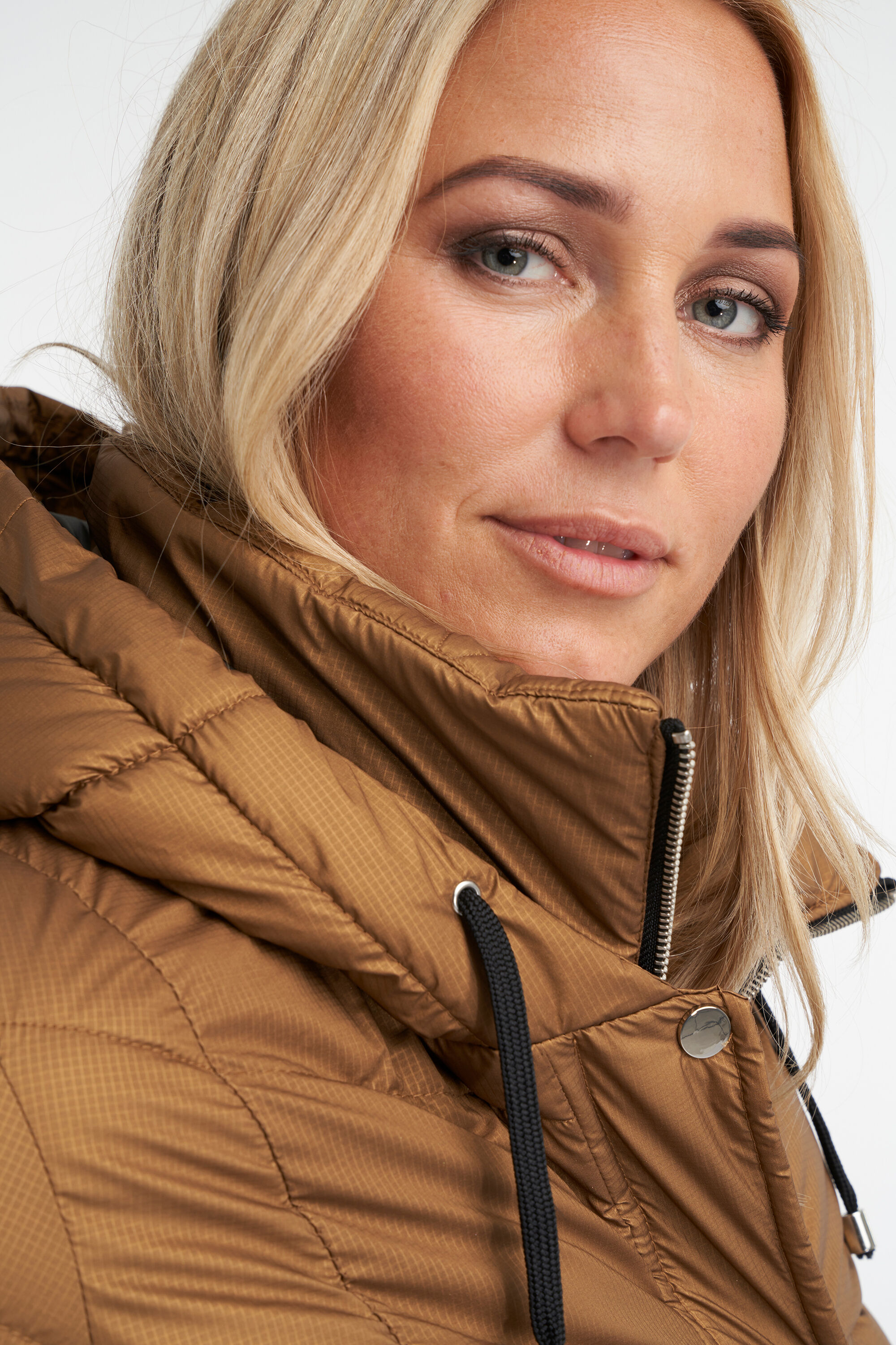 Steppjacke mit Kapuze  image number 6