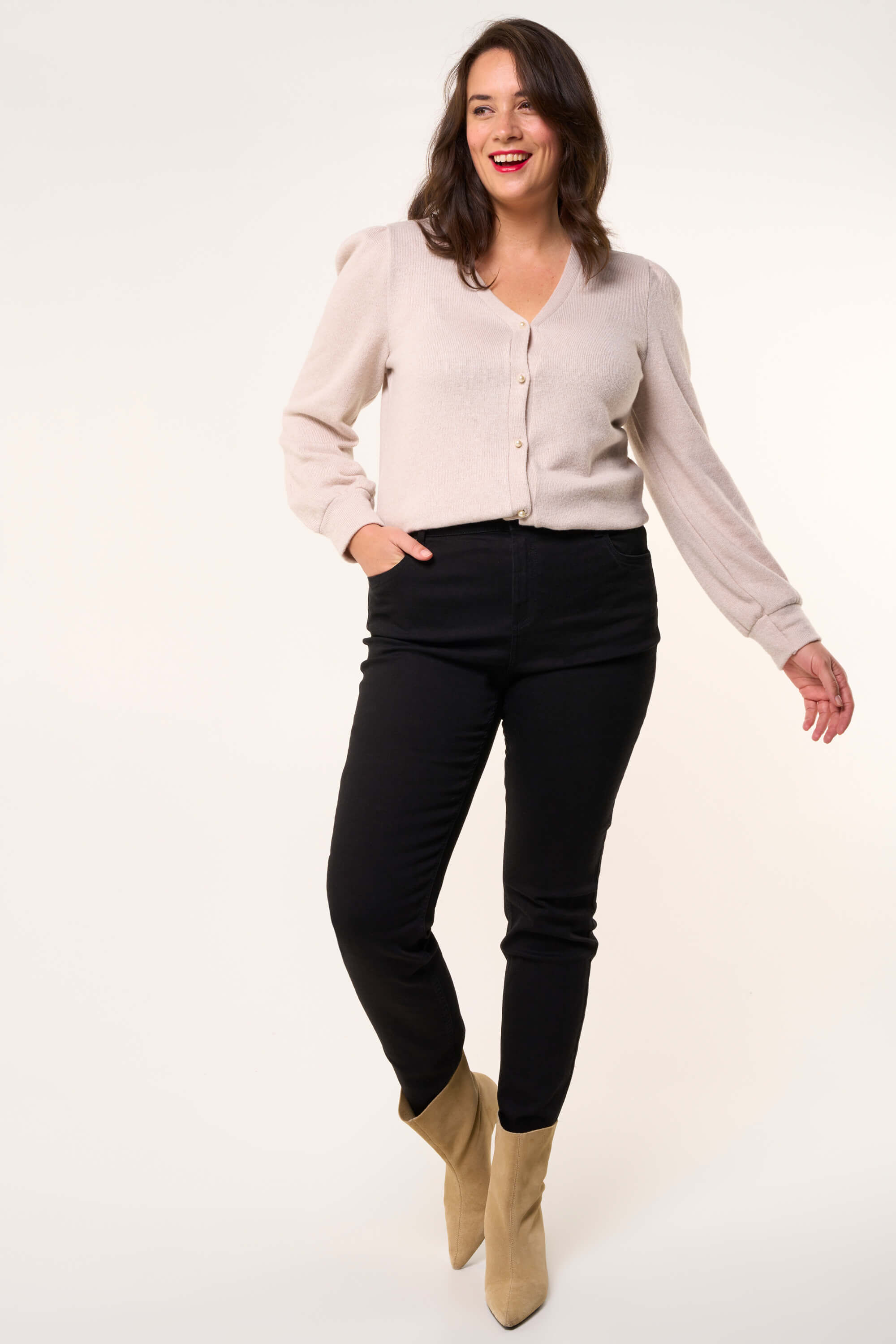 IRIS Slim-Leg Jeans image number 7