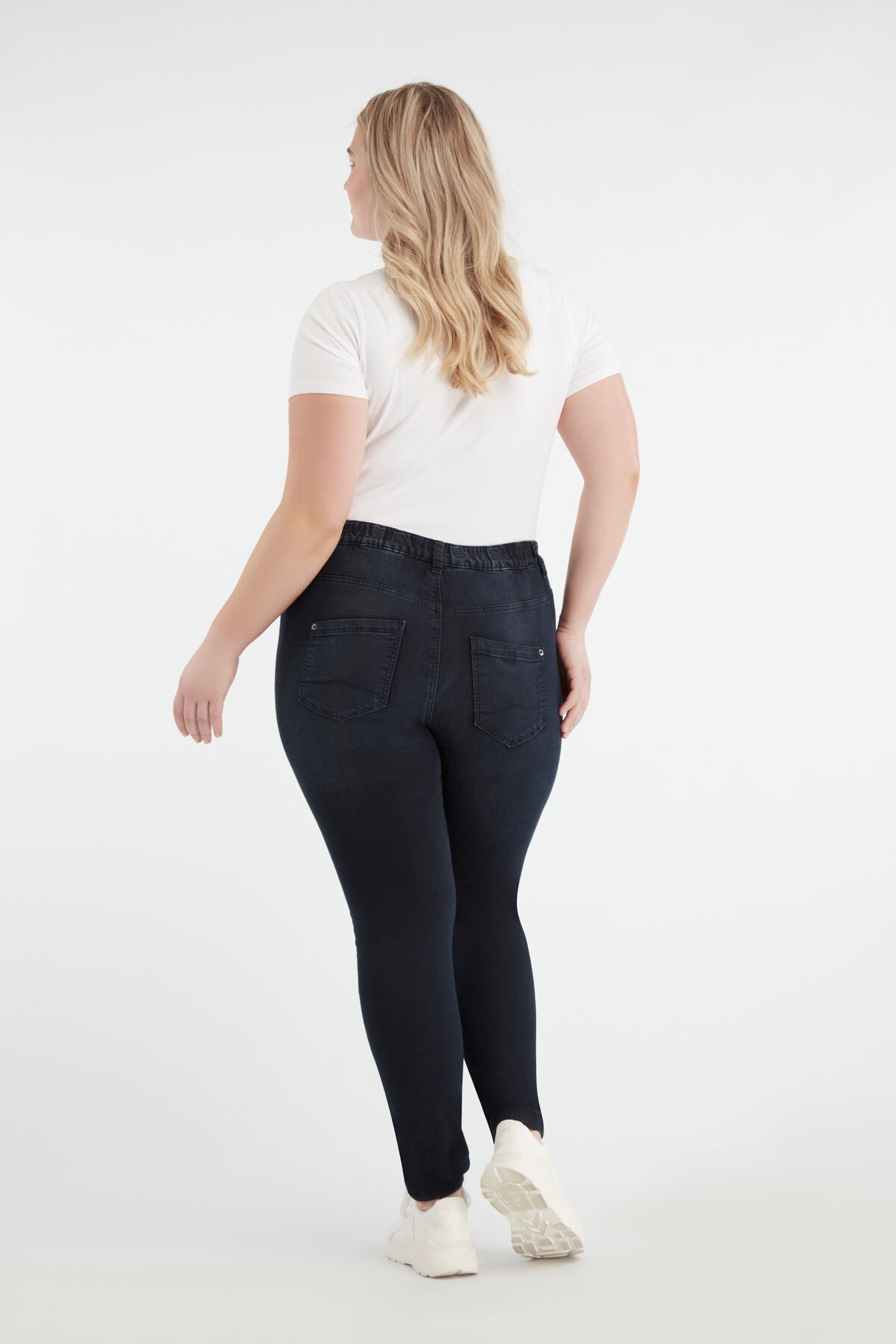 Eng anliegende Treggings POPPY image number 6