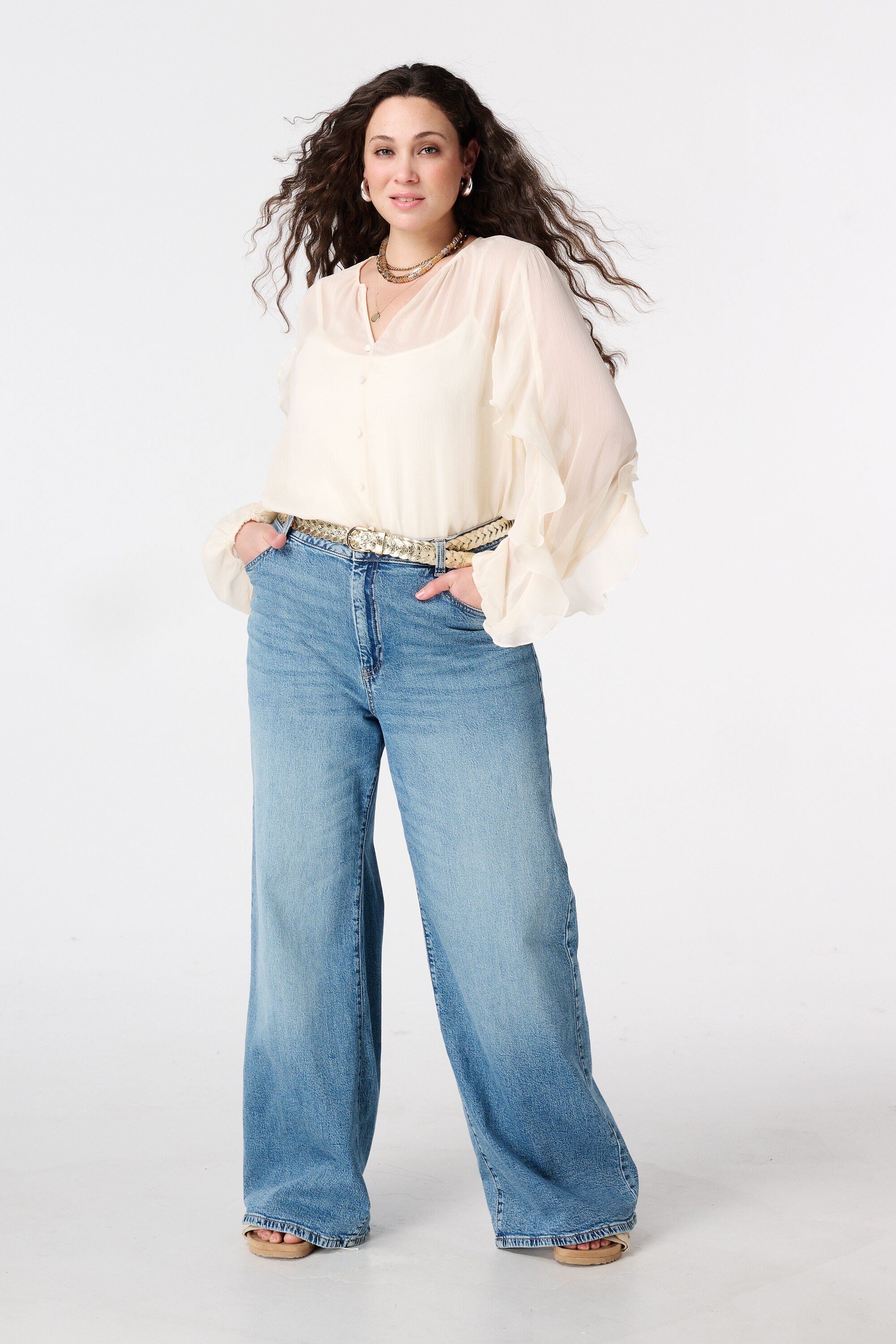 Bluse mit Volants image number 5