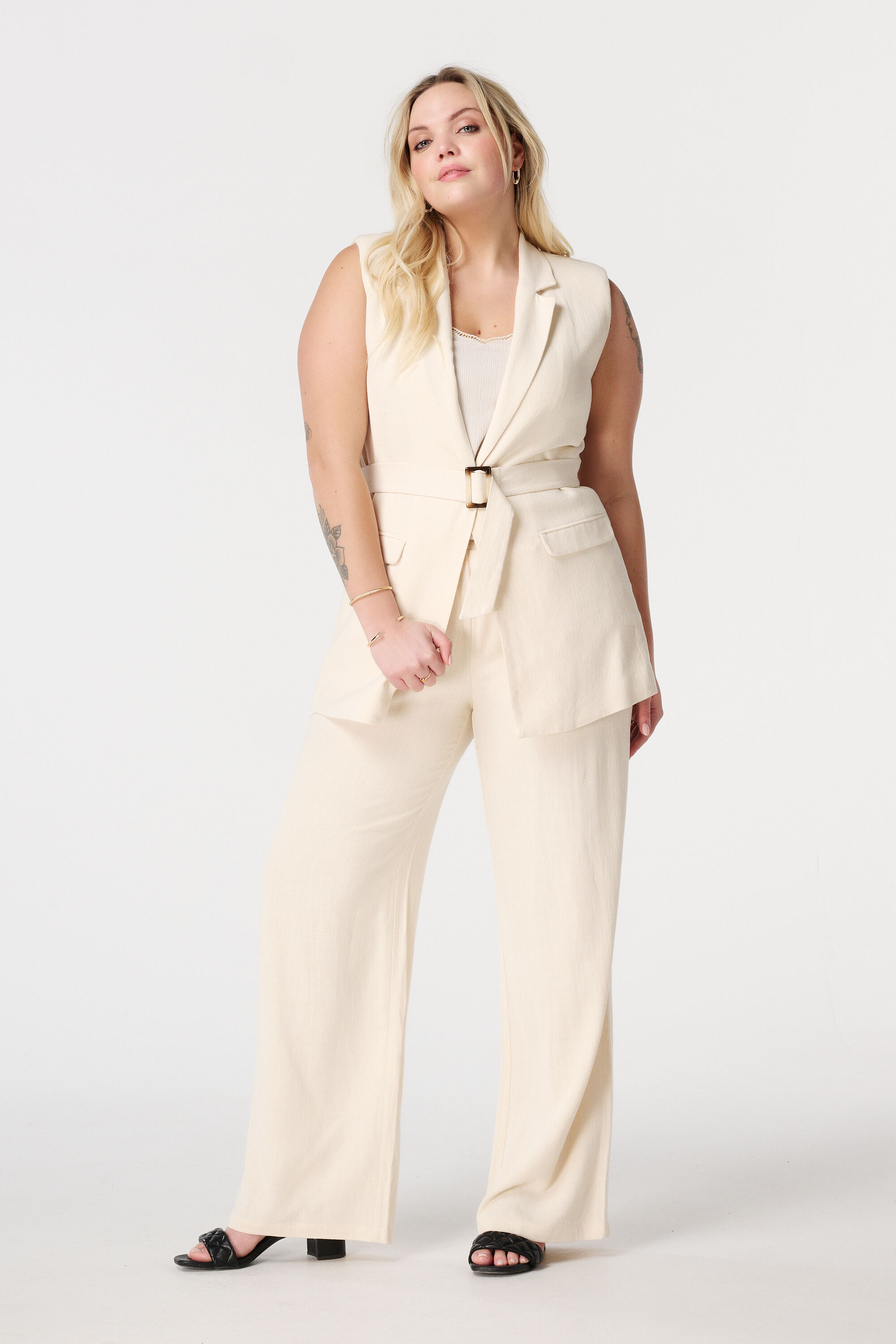 Leinenweste mit G&uuml;rtel image number 5