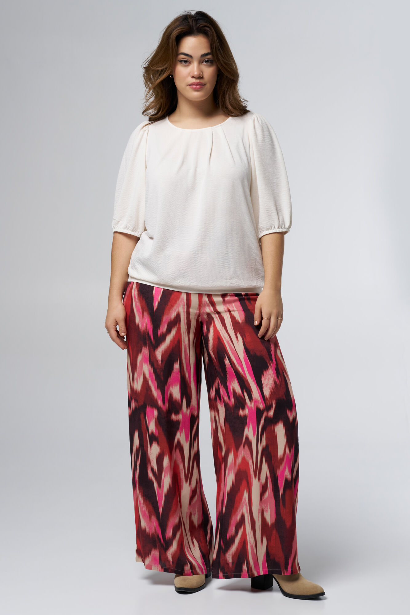 Strukturiertes Top image number 5