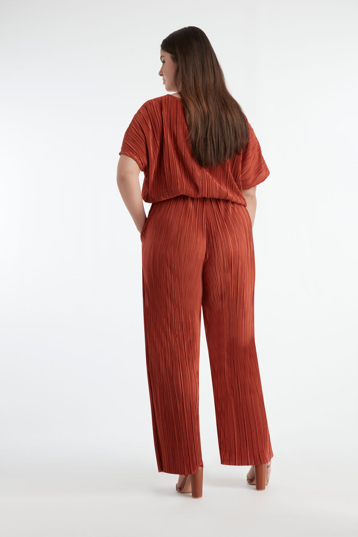Plissee-Jumpsuit image number 5