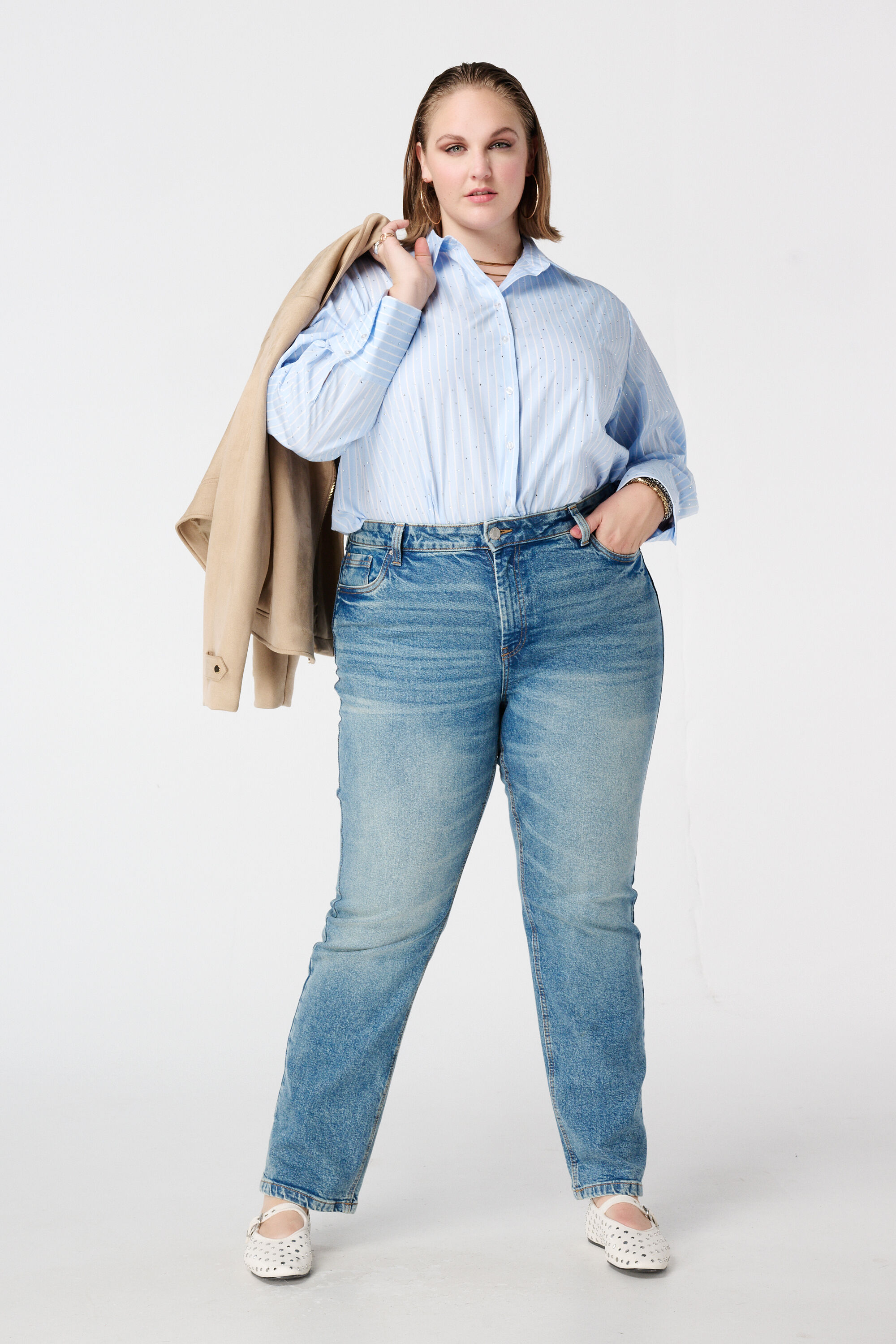 Gestreifte Bluse mit Strassdetails image number 5