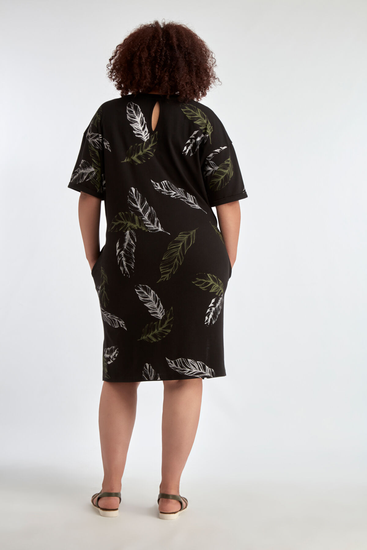 Legeres Kleid mit Print und Glitzer image number 3