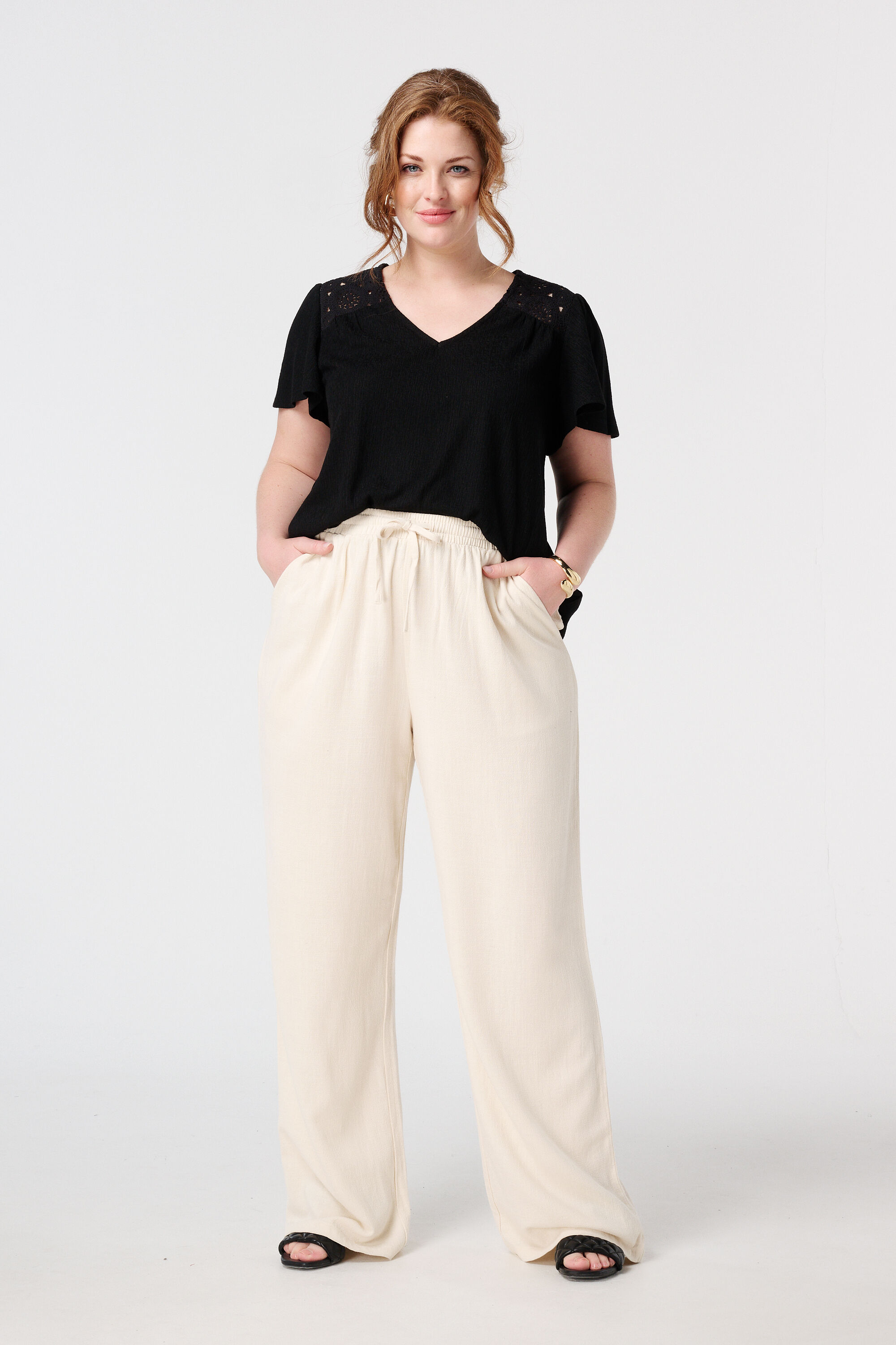 T-Shirt mit H&auml;keldetail  image number 5