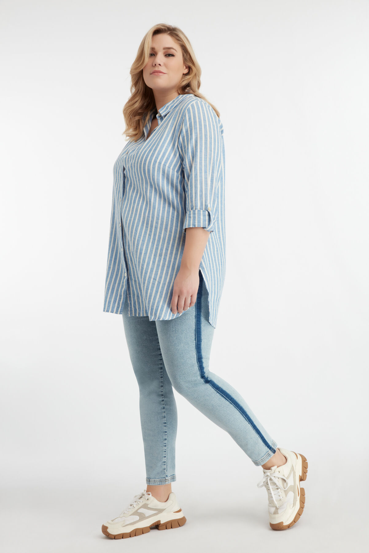 Gestreifte Jeans image number 4