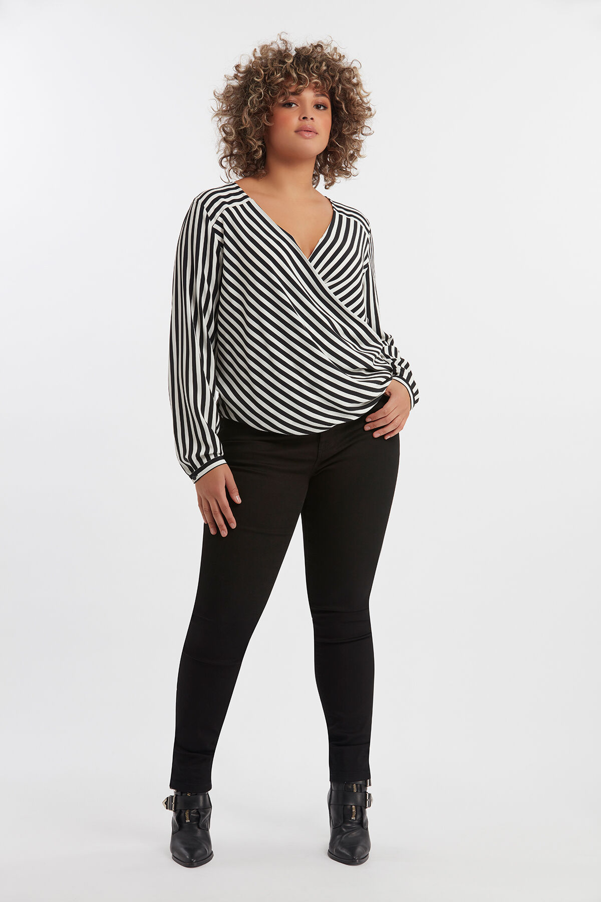 Gestreifte Wickelbluse image number 3