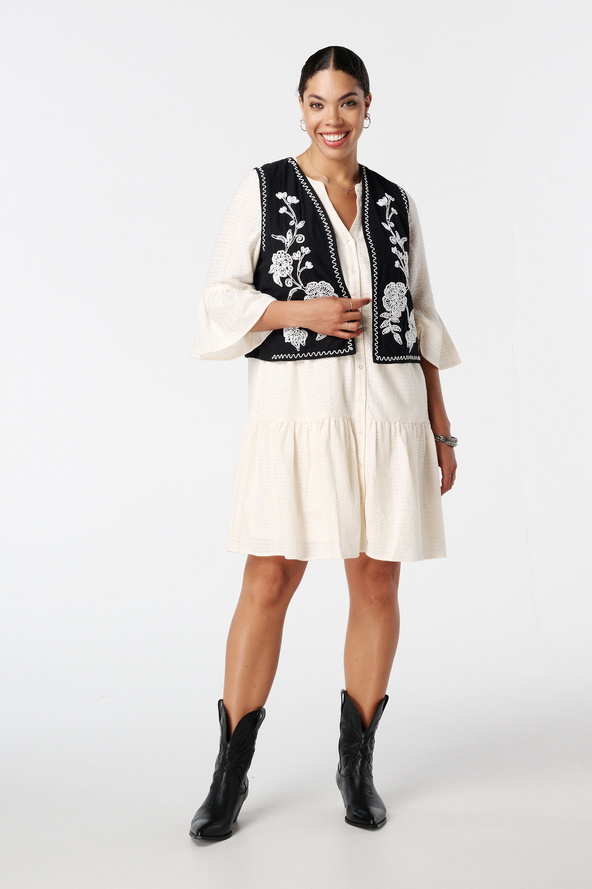 Bestickte Weste image number 5