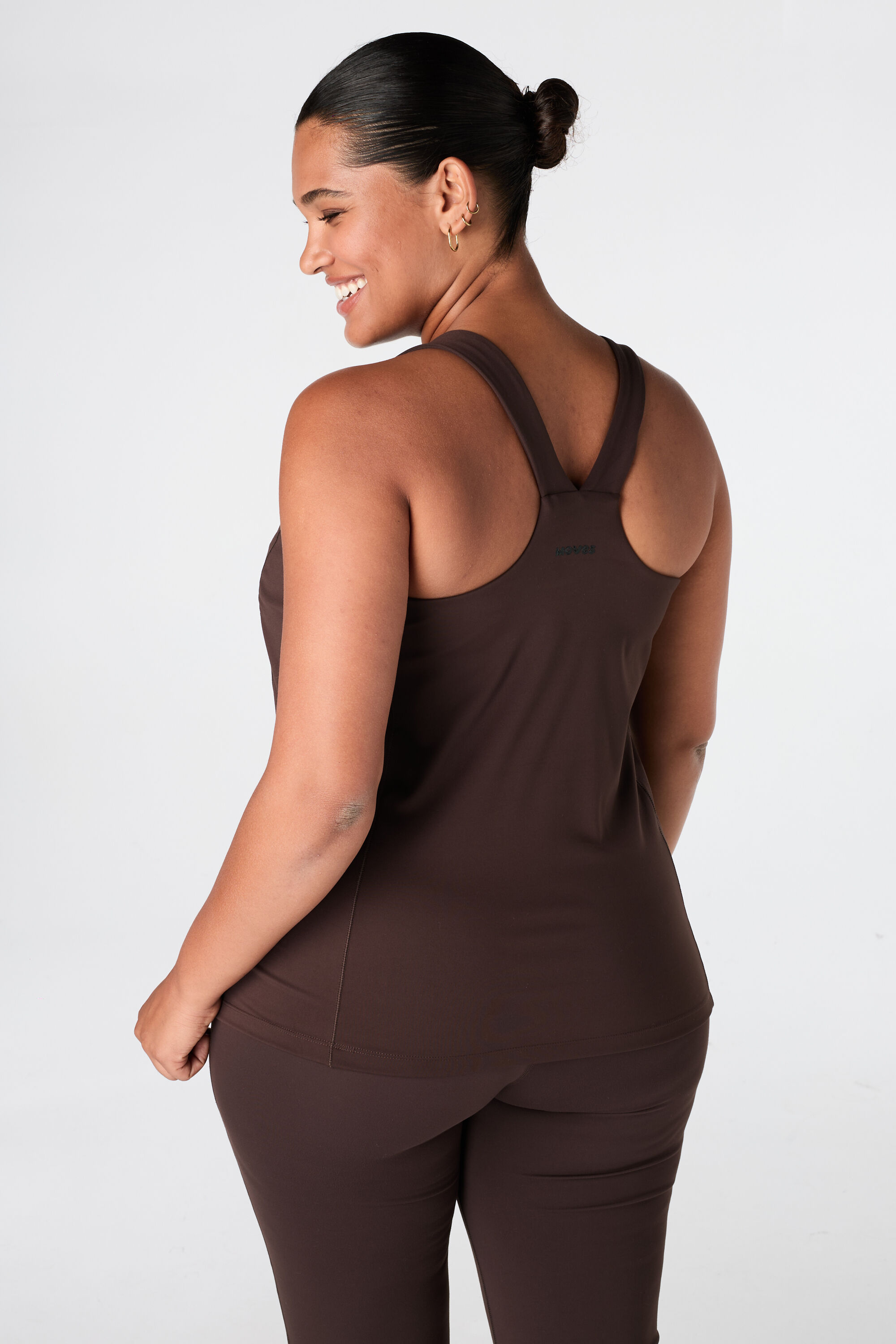 Sporttop mit integriertem BH image number 3