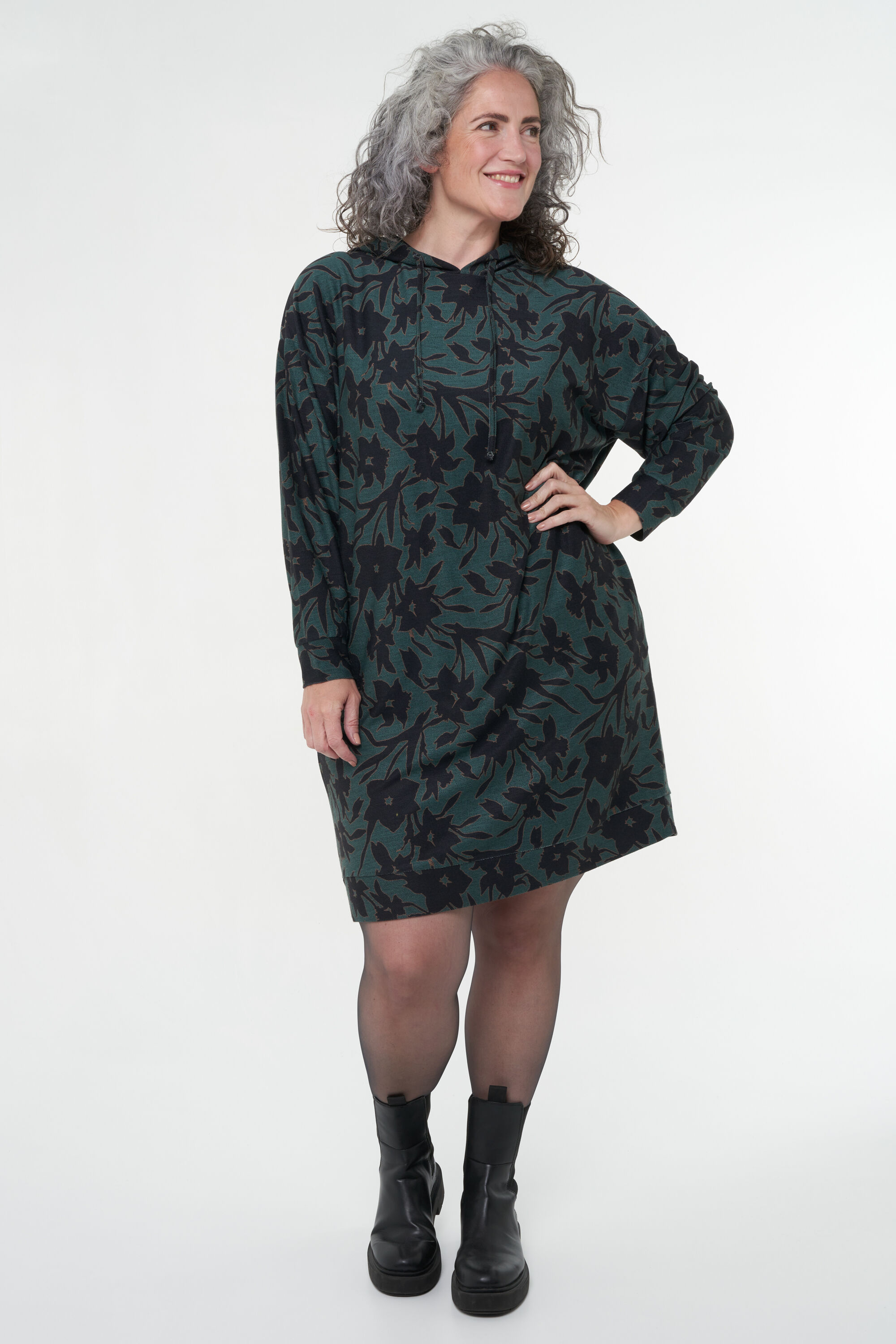 Pulloverkleid mit Kapuze image number 6