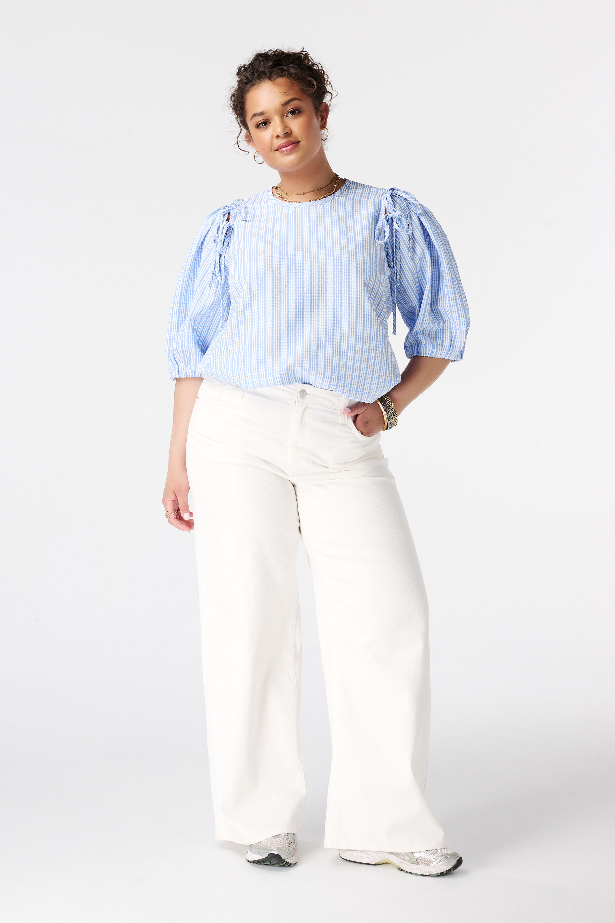 Karierte Bluse mit Puff&auml;rmeln image number 5