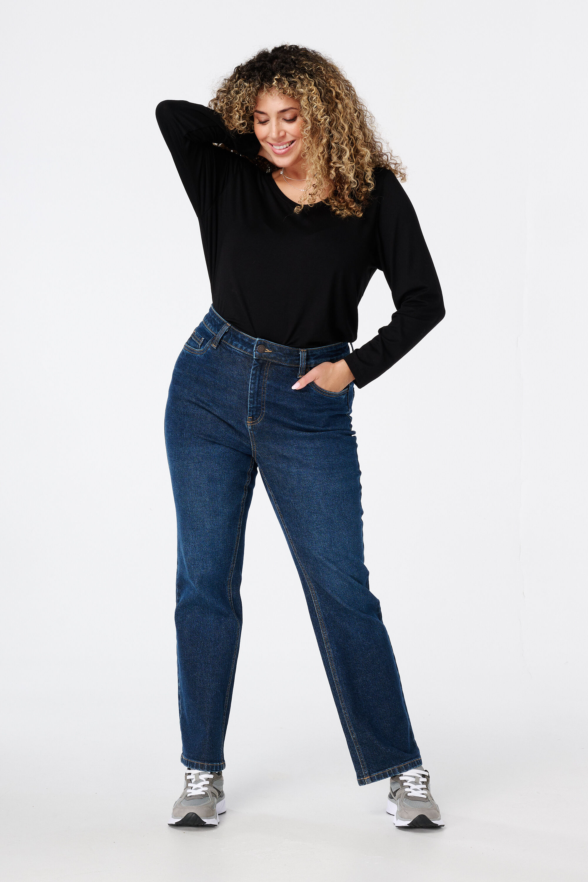 Lang&auml;rmeliges Oberteil mit V-Ausschnitt image number 5