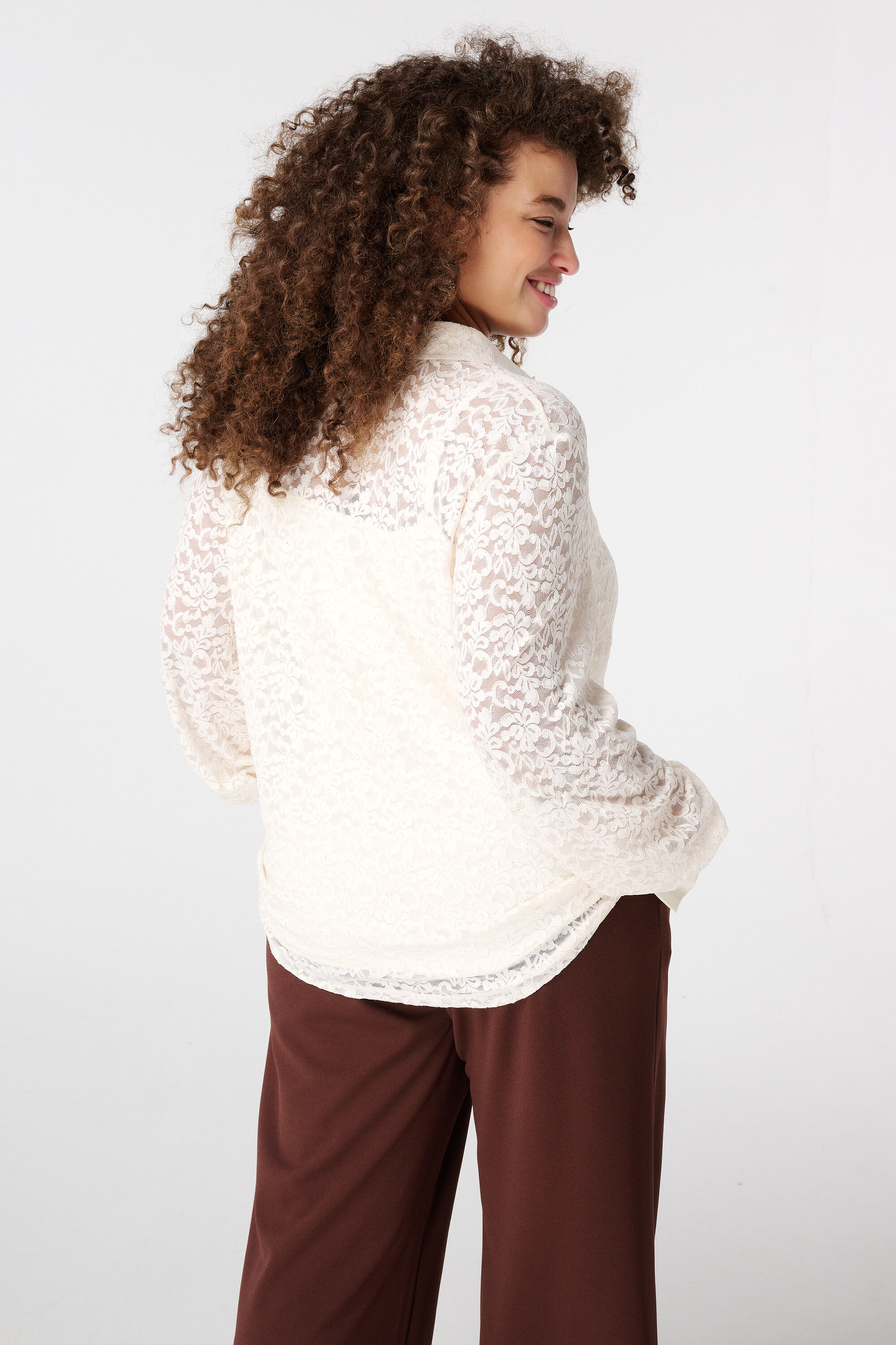 Top mit Spitze und Pailletten image number 3