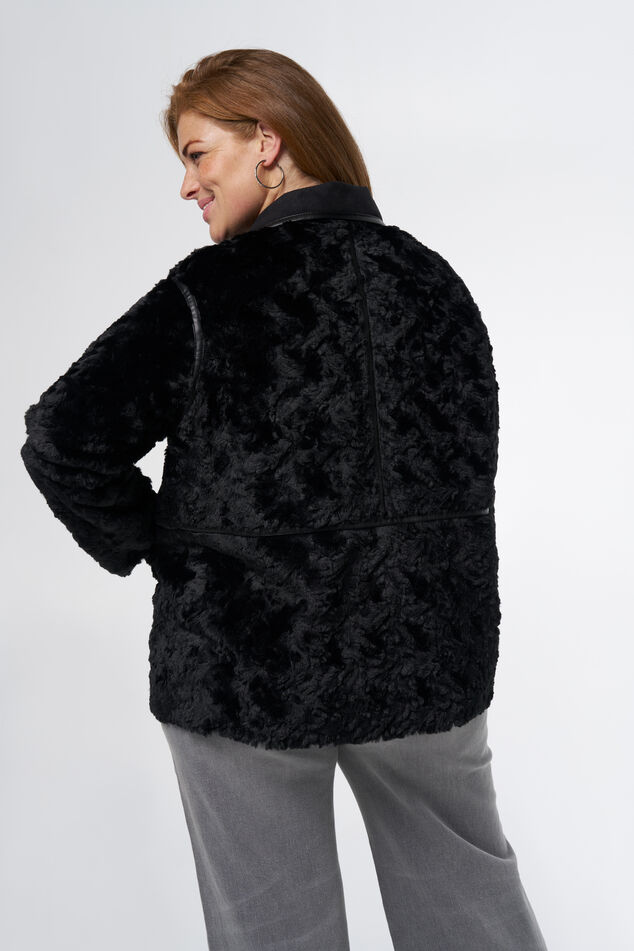 Jacke aus Kunstfell image number 3