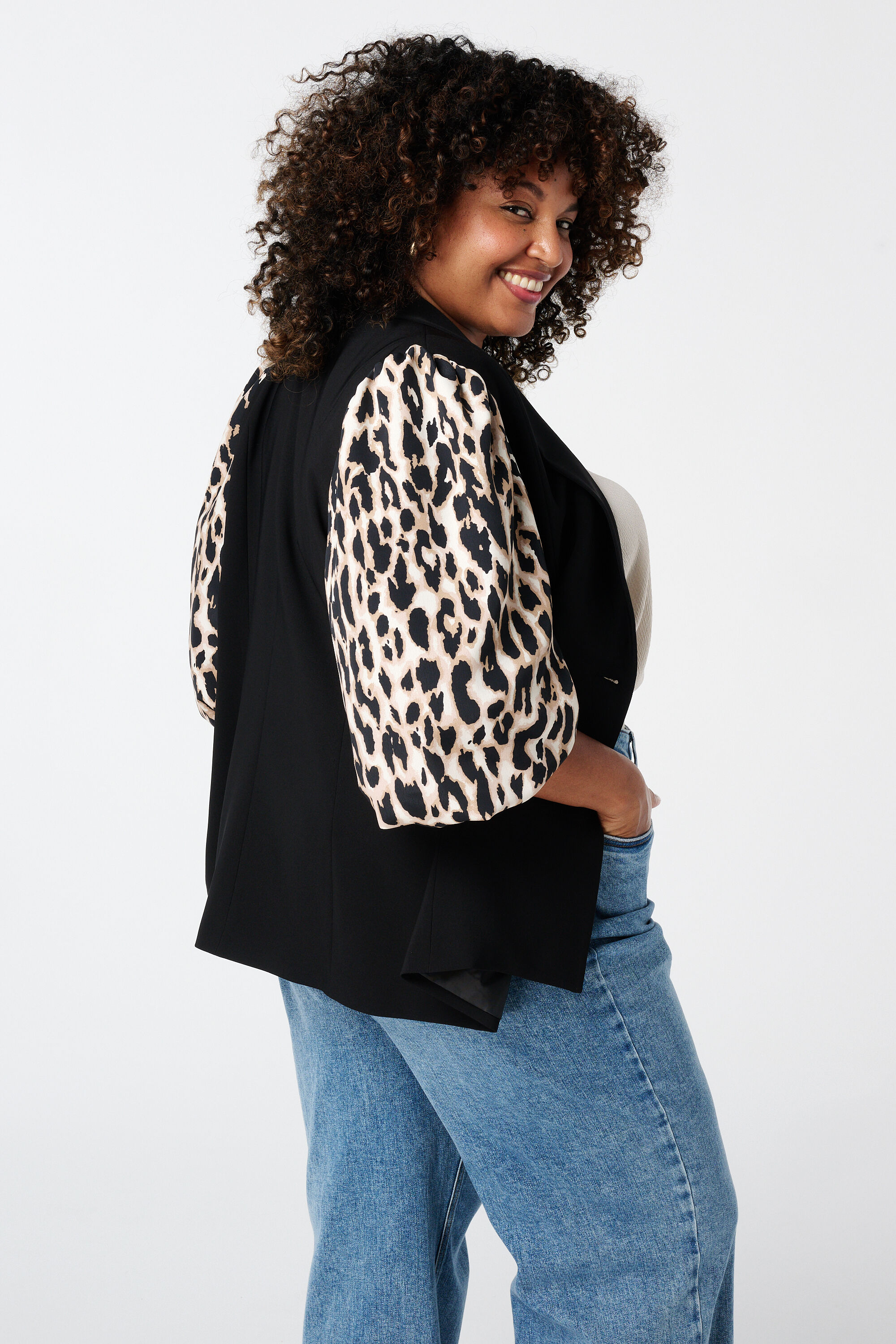 Blazer mit Leopard-Print und Puff&auml;rmeln image number 3