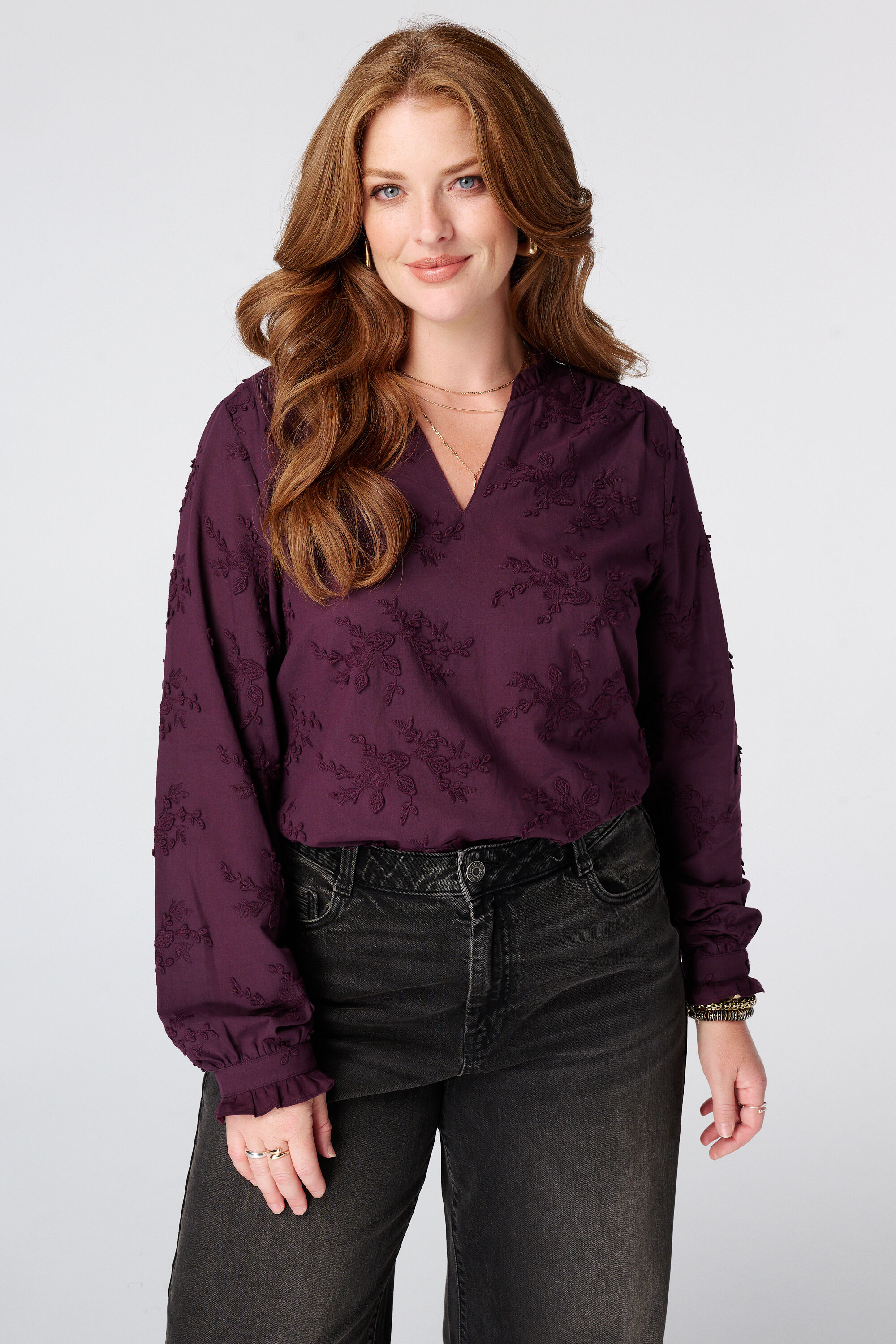 Bluse mit Stickerei image number 0