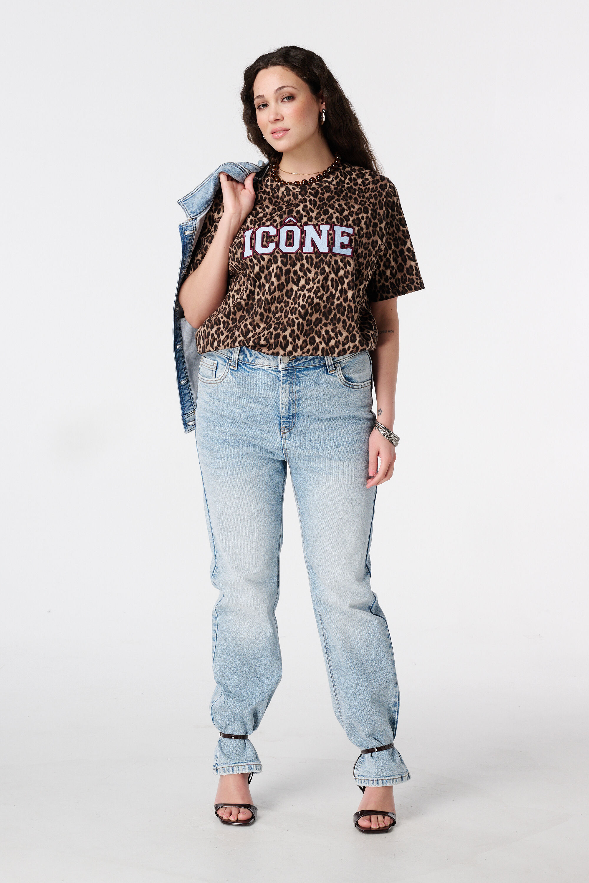 T-Shirt mit Tierprint image number 5