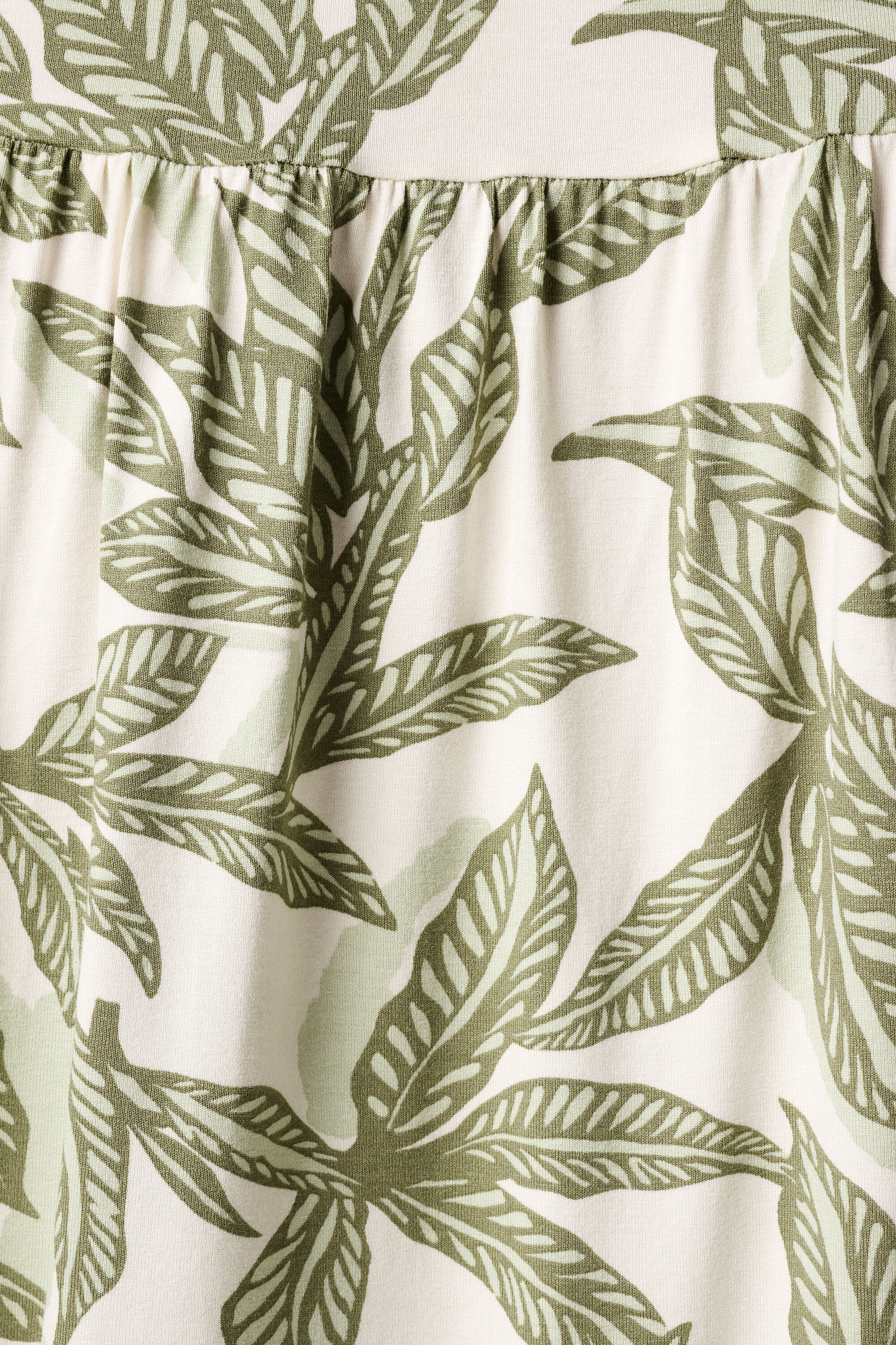 Luftiges Oberteil mit Print image number 6