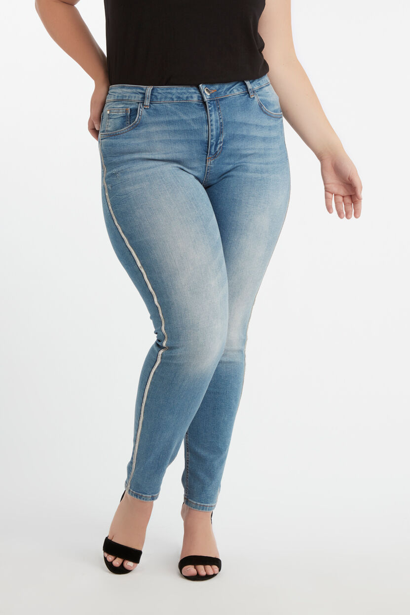 Jeans mit Pailletten image number 5