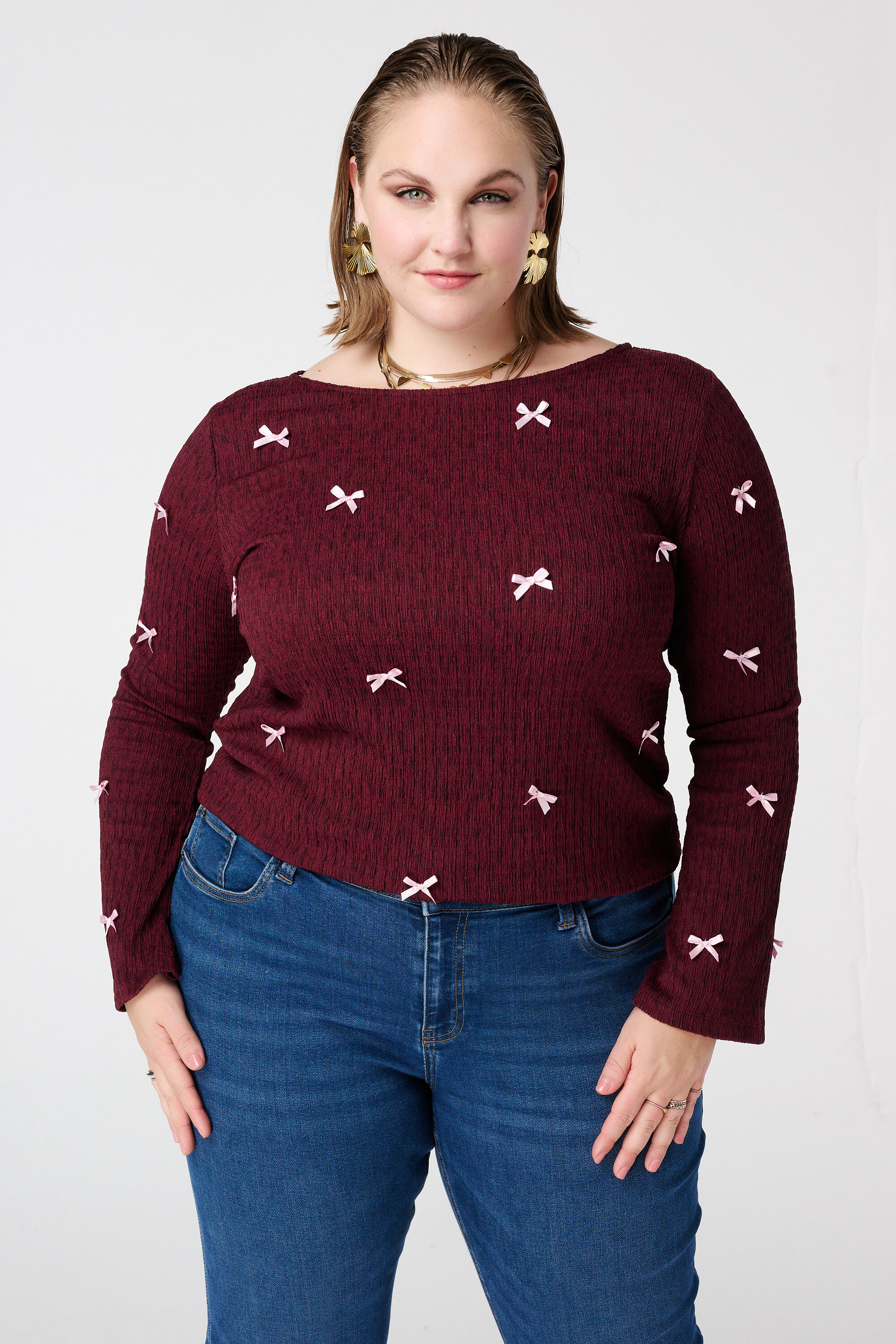 Top mit Schleifendetails