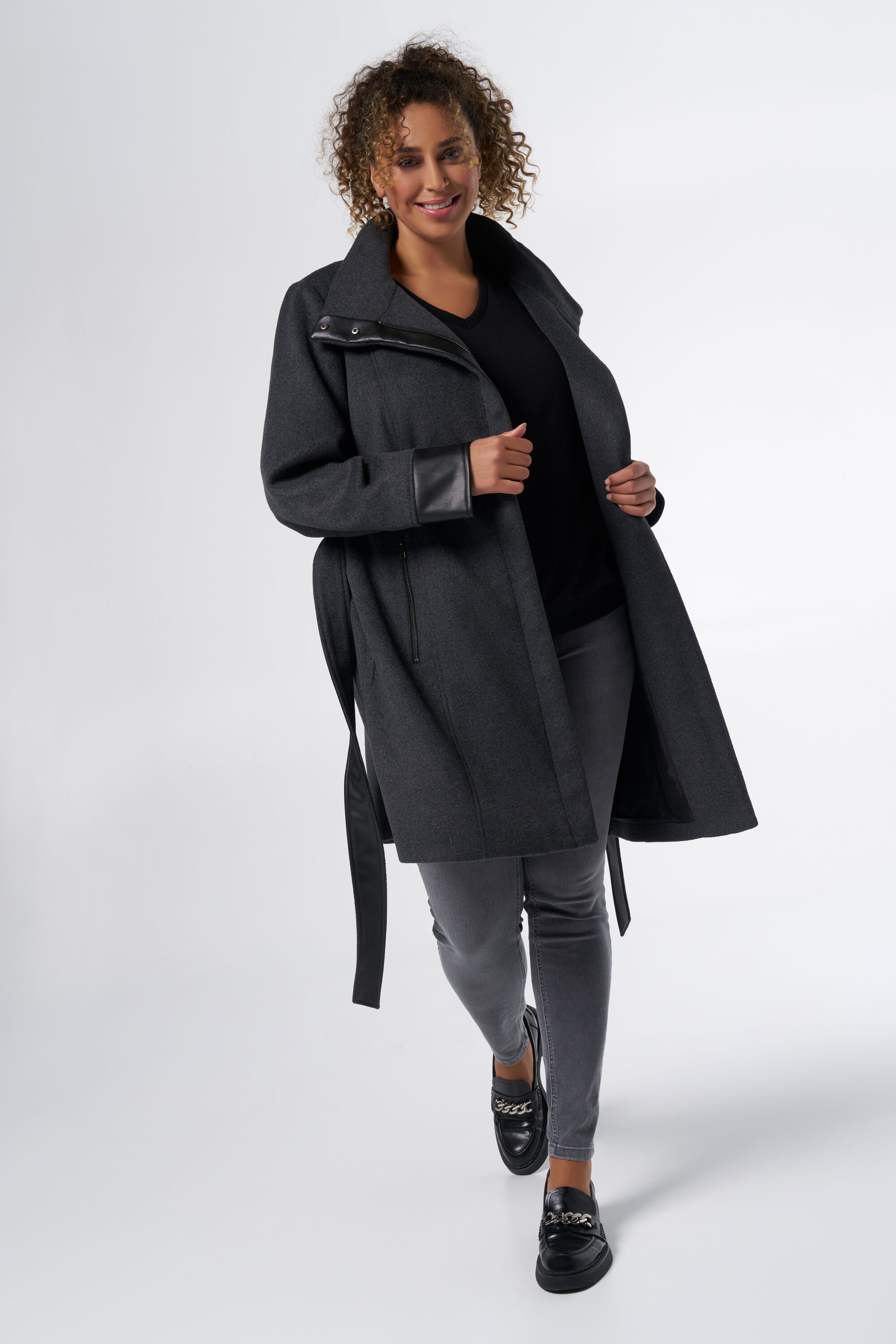 Jacke mit G&uuml;rtel image number 5