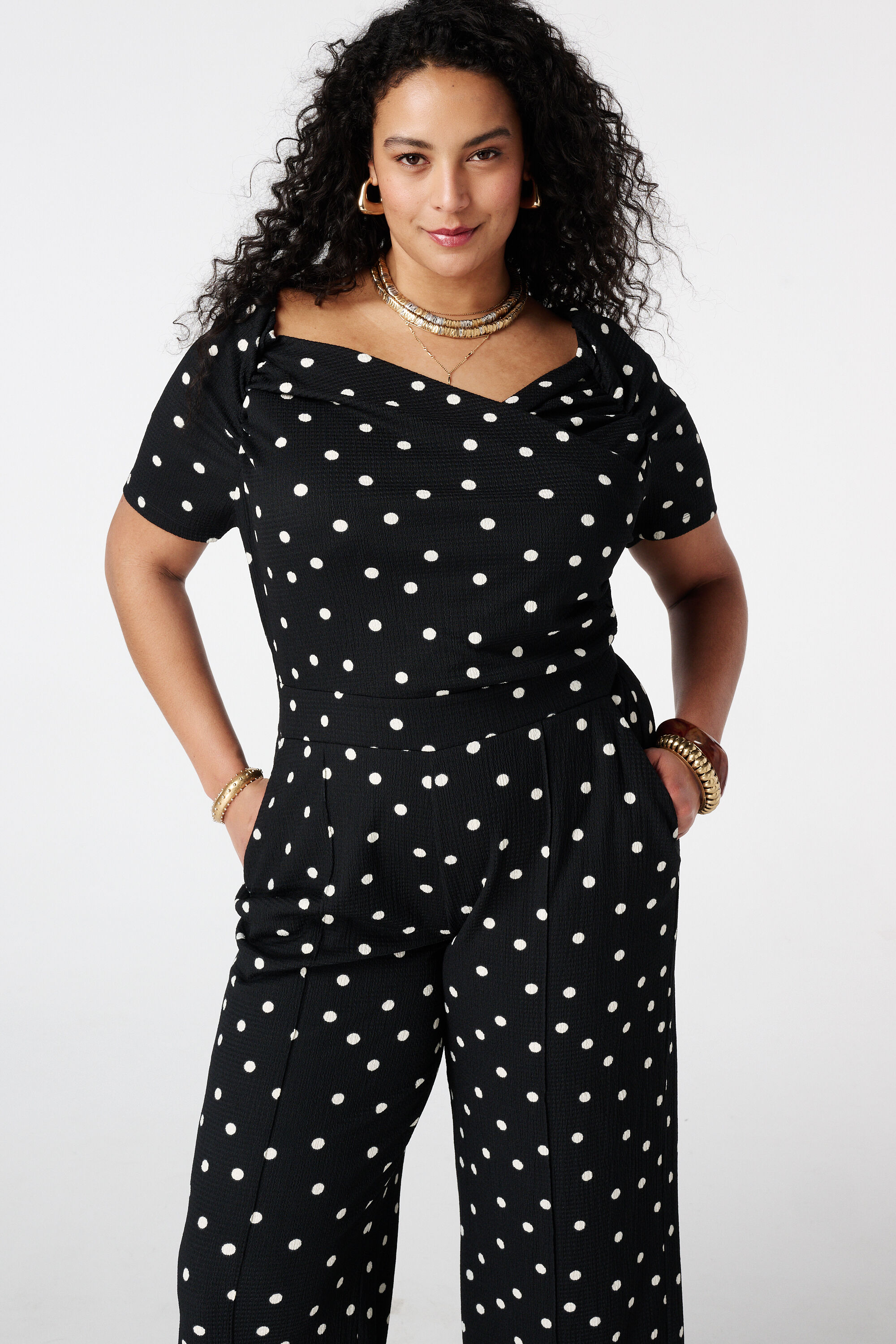 Schulterfreier Jumpsuit image number 5