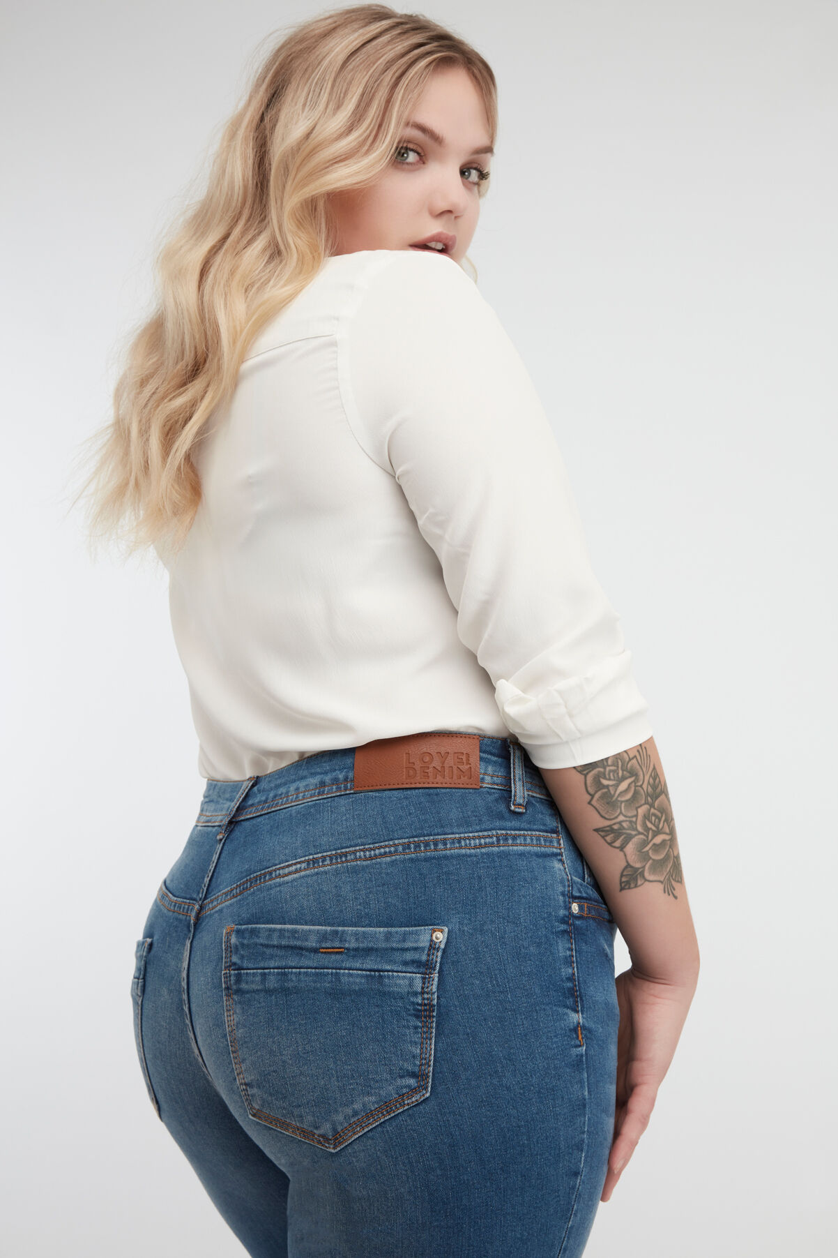 Loose-Leg-Jeans ROSE image number 4