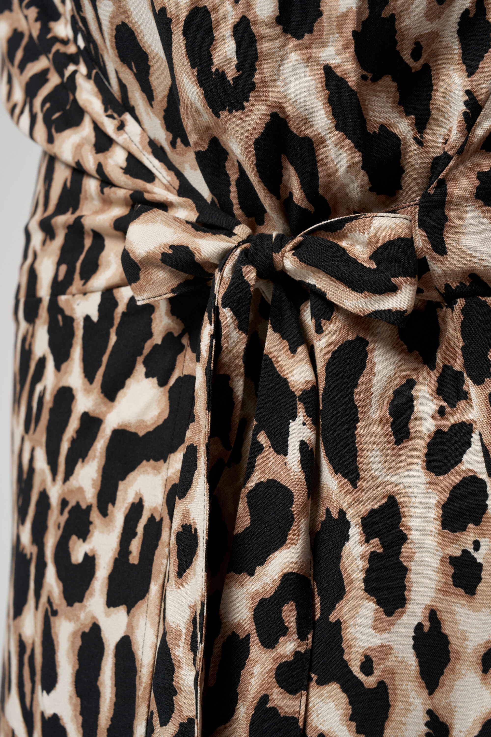 Wickelkleid mit Pantherprint image number 4