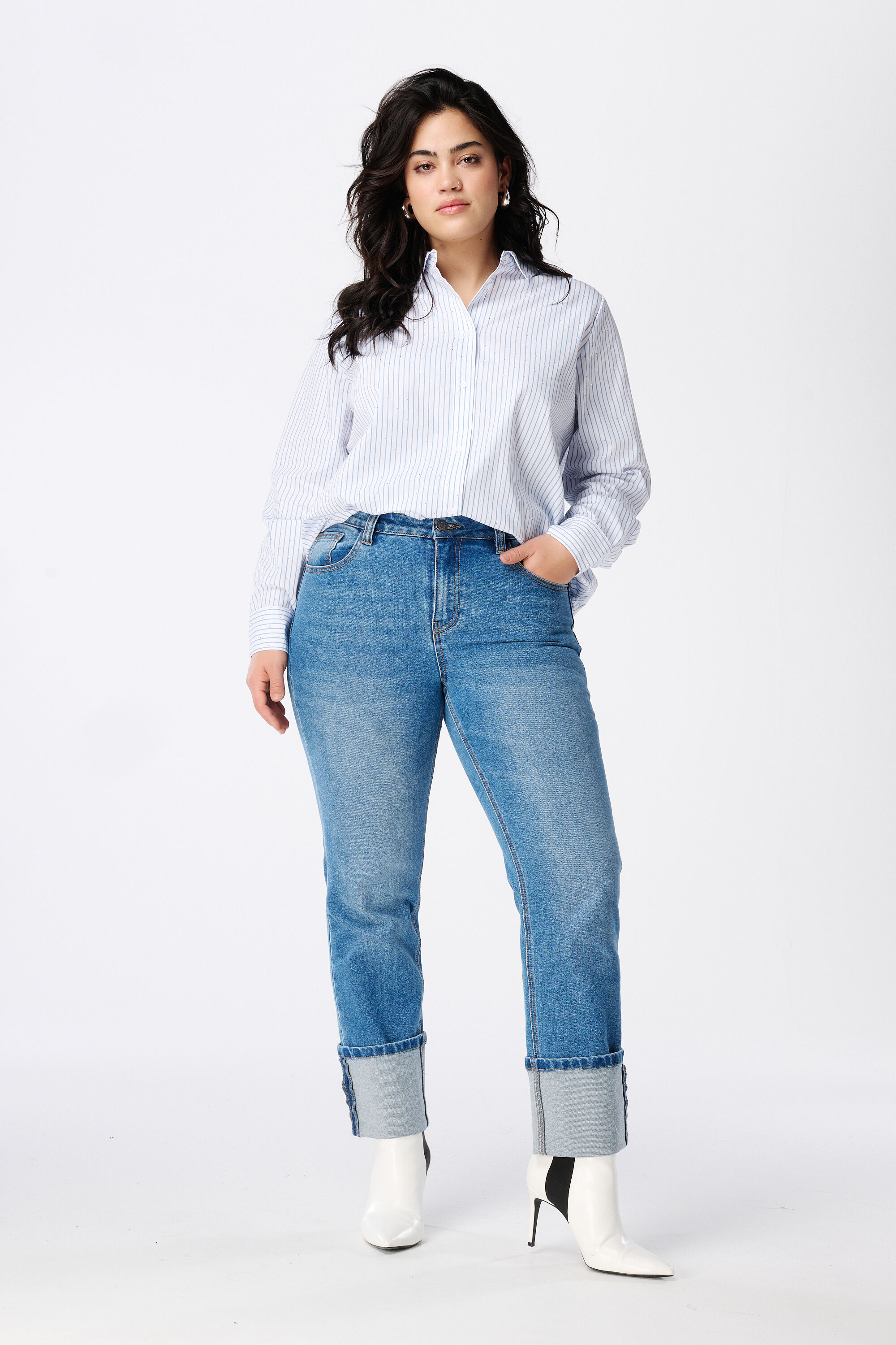 Shirt mit Steinen image number 5