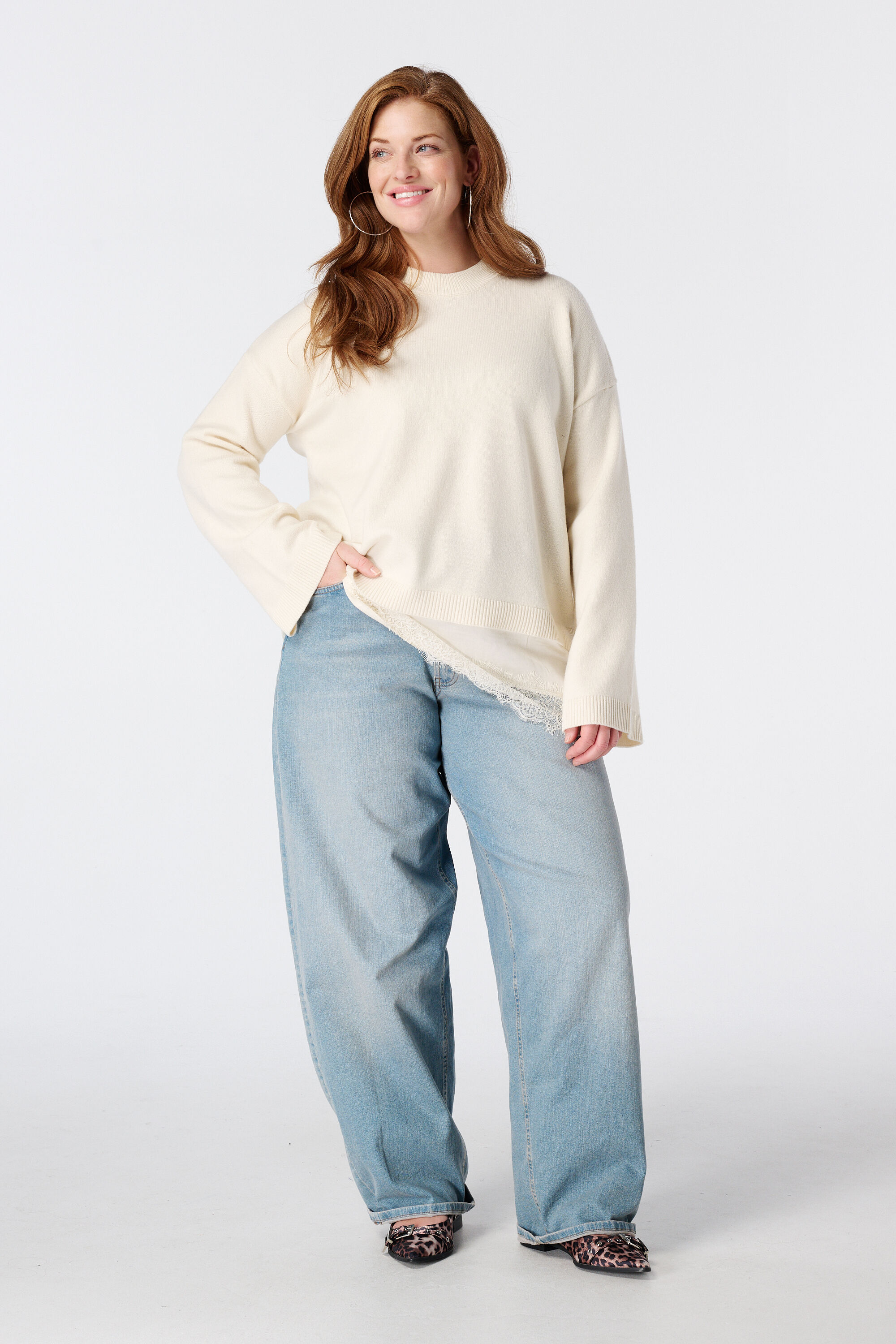 Pullover mit Spitze image number 5