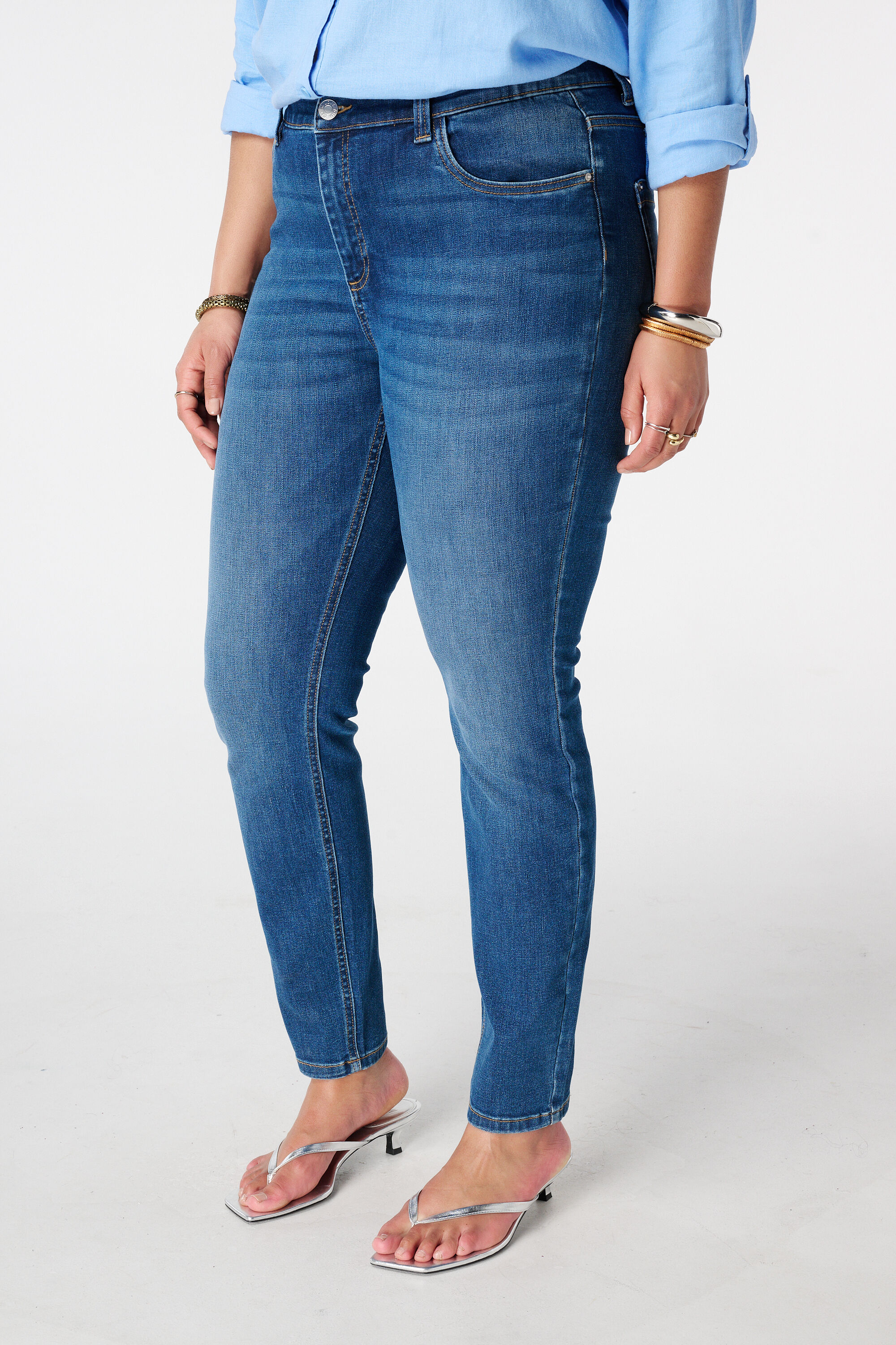 Slim-Leg-Jeans IRIS image number 5