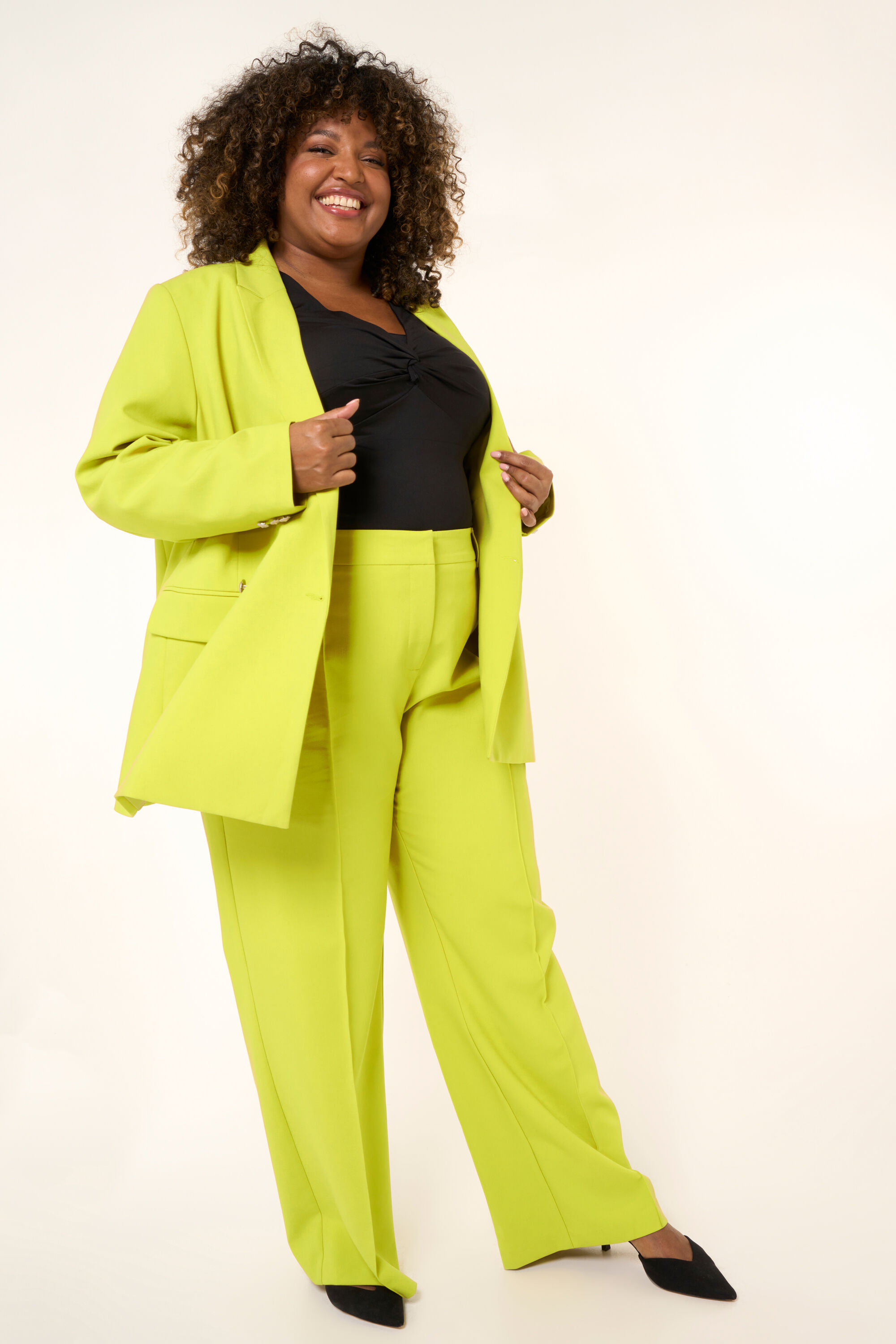 Blazer image number 5