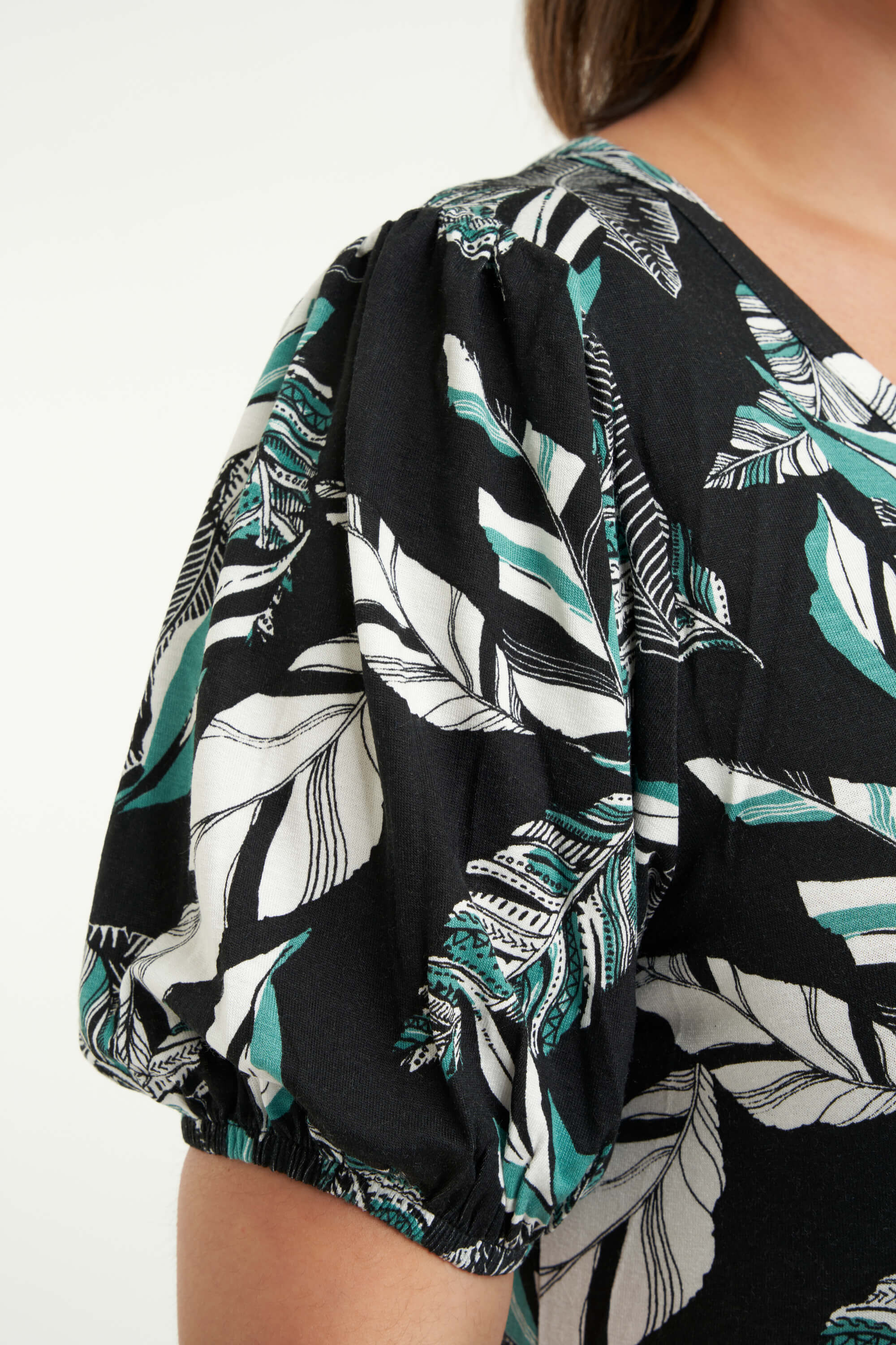 Langes Kleid mit Print  image number 4