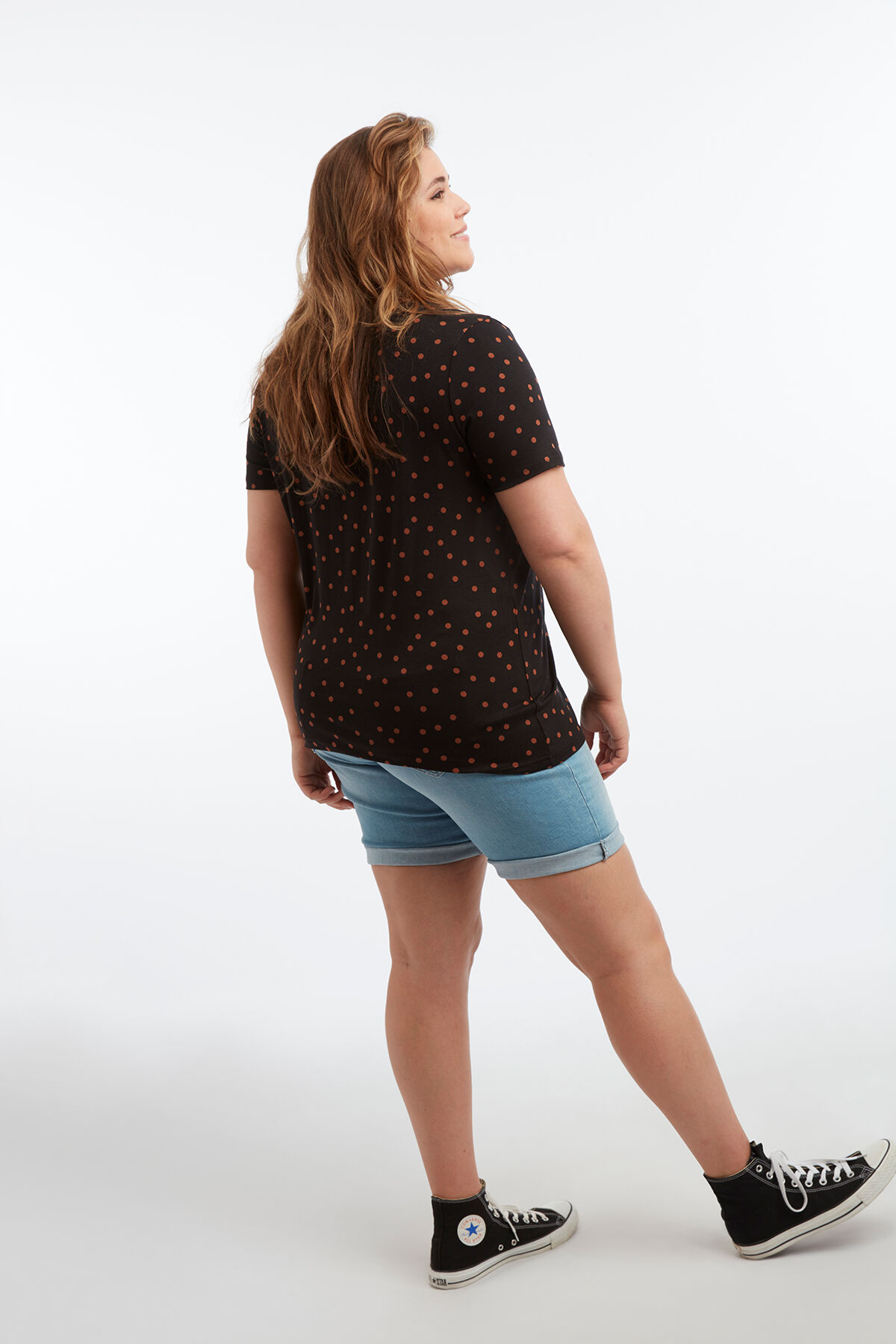 T-Shirt mit V-Ausschnitt und Print image number 4