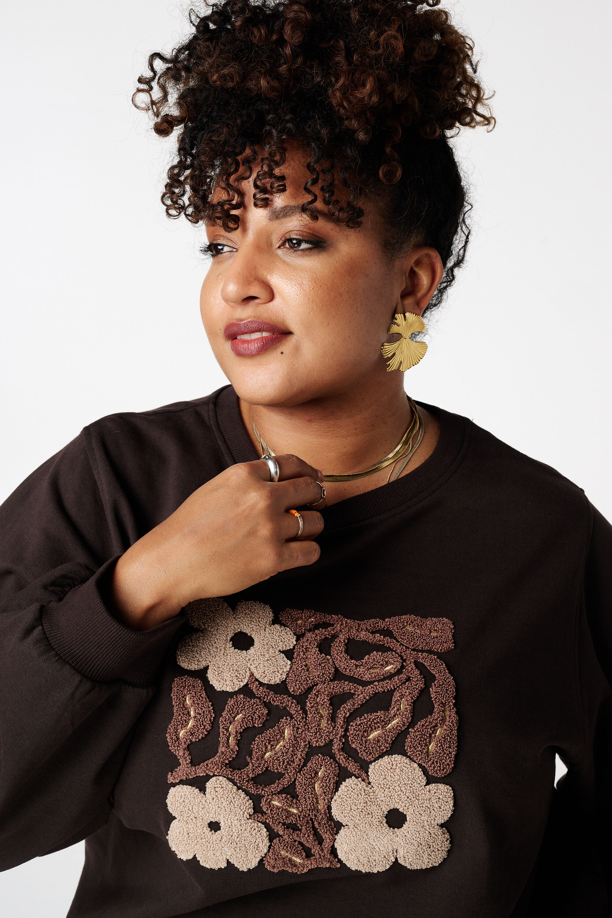 Sweatshirt mit gesticktem Aufdruck image number 4